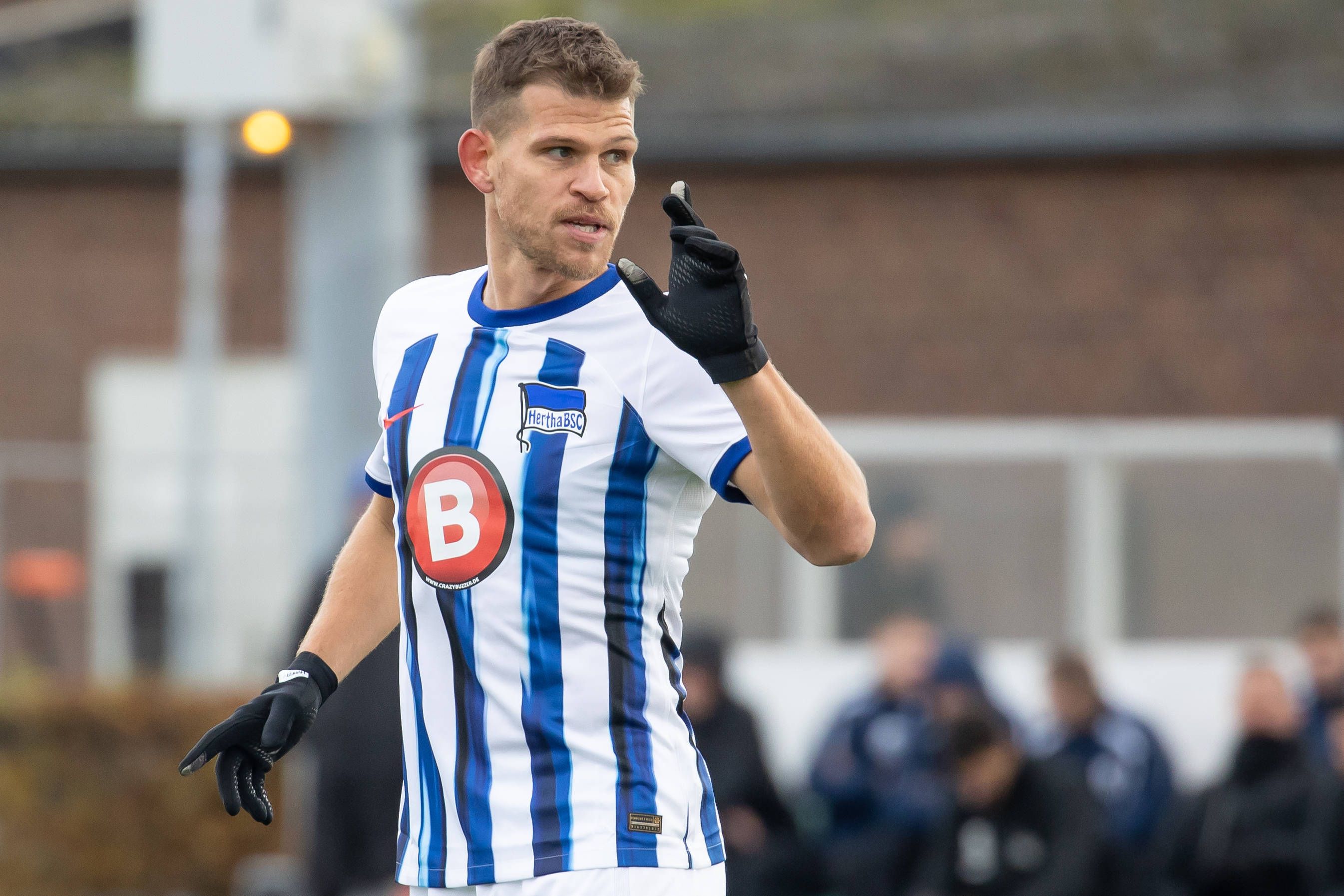 Hertha BSC: Sauhaufen! So spricht Niederlechner über den Bobic-Kader