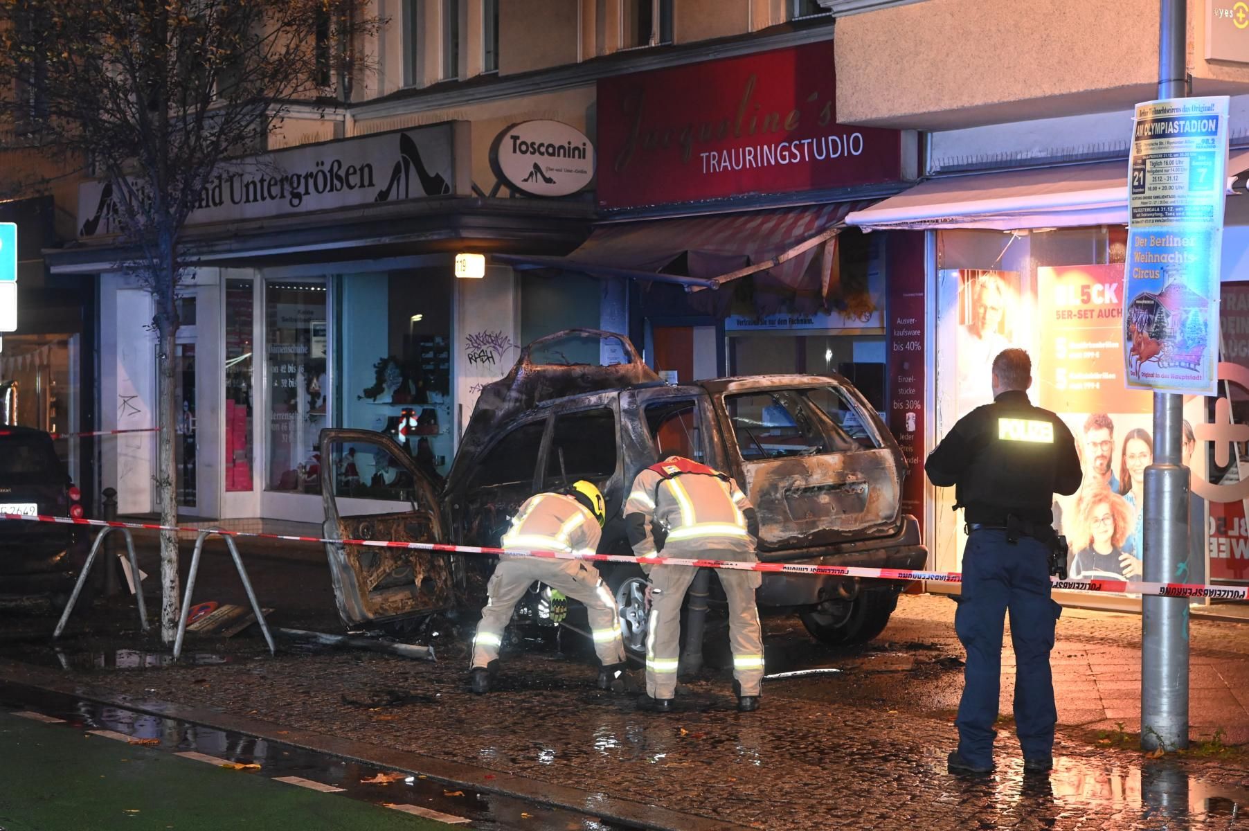 SUV rast in Juwelier: Spektakulärer Einbruch in Steglitz