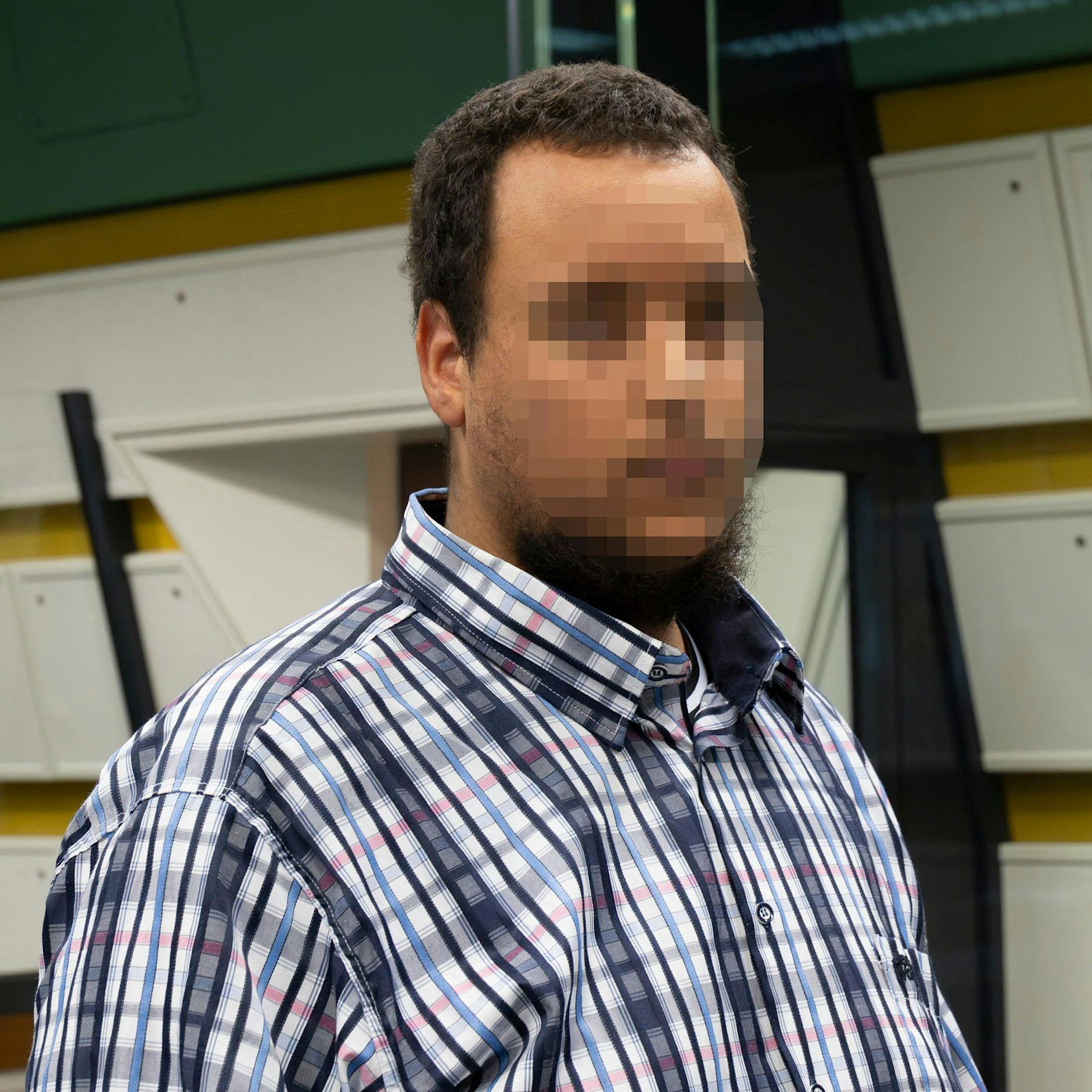 Tödlicher Böller-Unfall: Angeklagt ist ein Pyro-Verkäufer aus Berlin