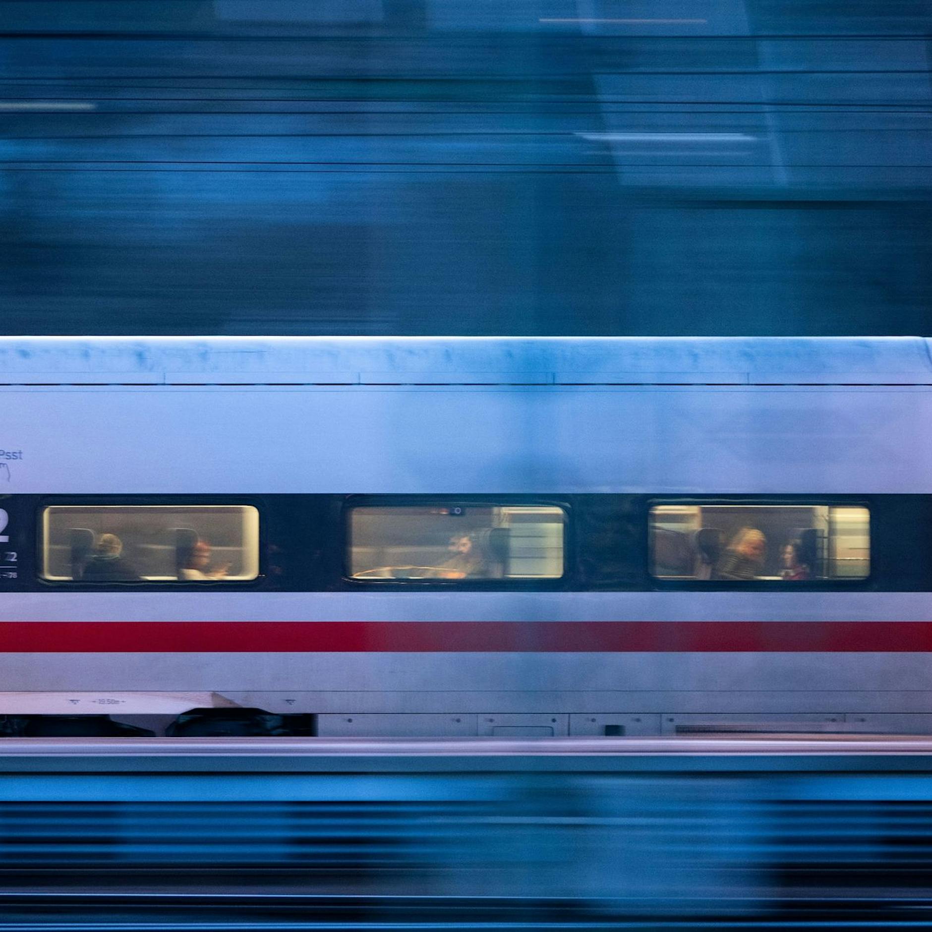 DAS ändert sich im Dezember: Handynetz, Bahn-Fahrplan und Co.