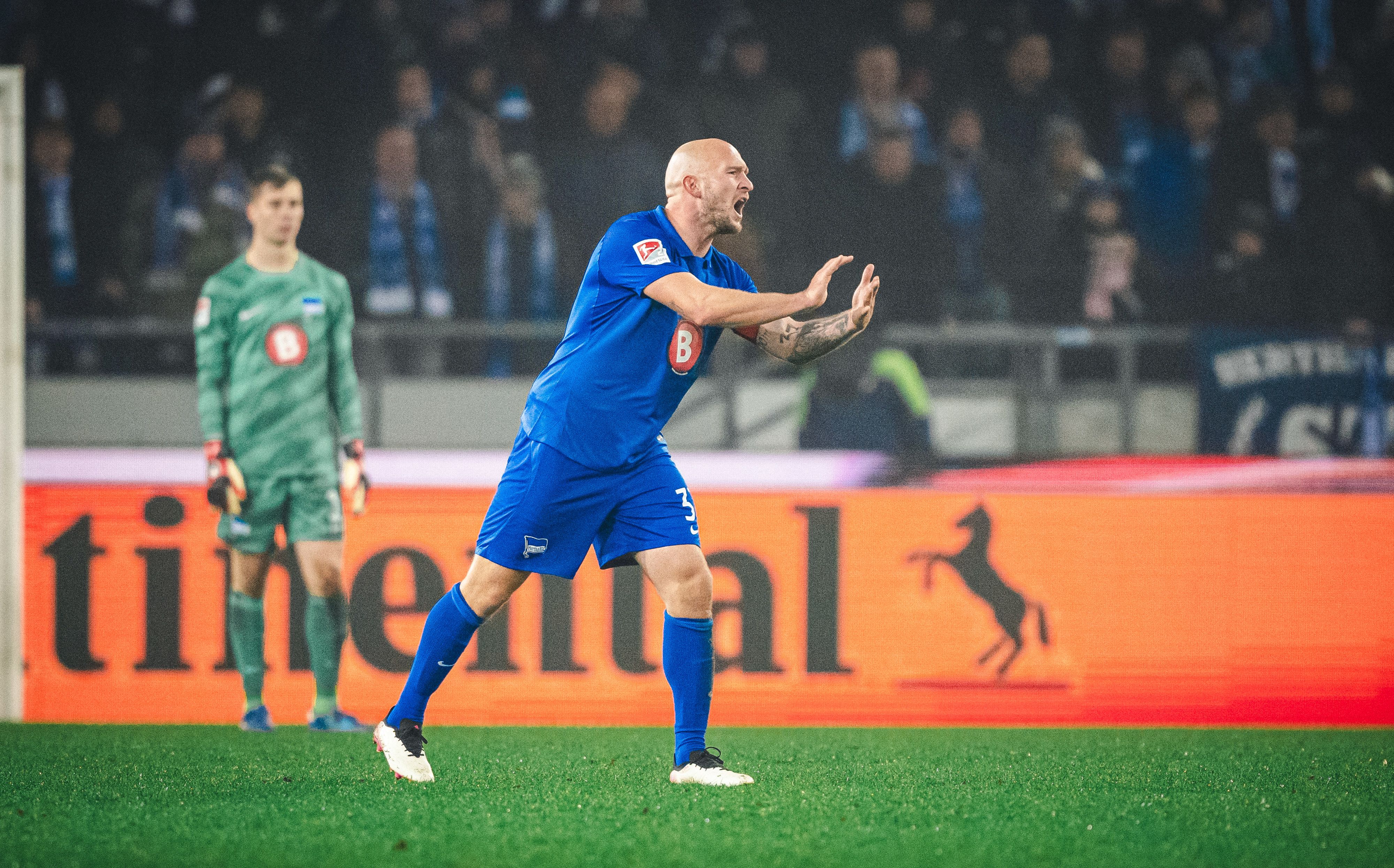 Hertha-Kapitän Toni Leistner: „Zum Kotzen, diese Schweinetore!“