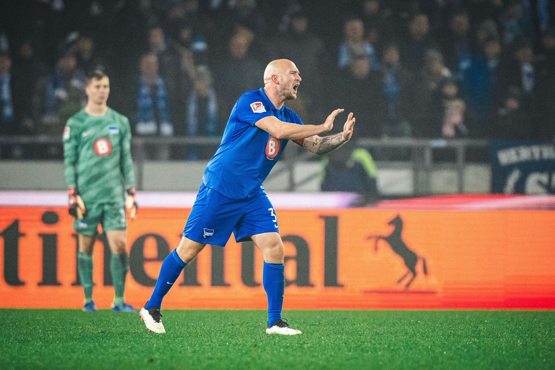 Kapitän Toni Leistner fluchte nach Herthas 2:2 in Hannover.