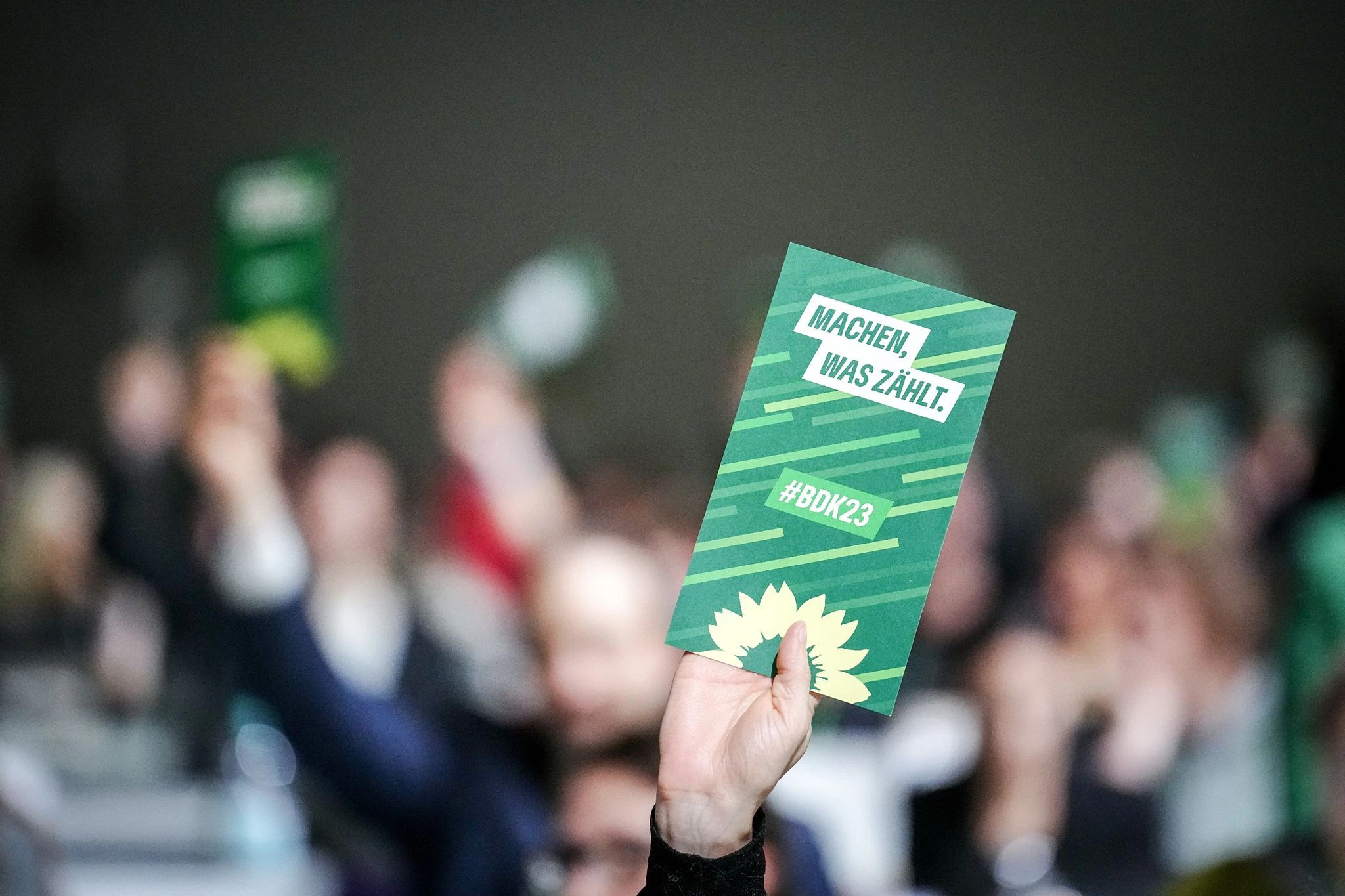 Der Grünen-Parteitag unter dem Motto «Machen, was zählt» findet in Karlsruhe statt.  