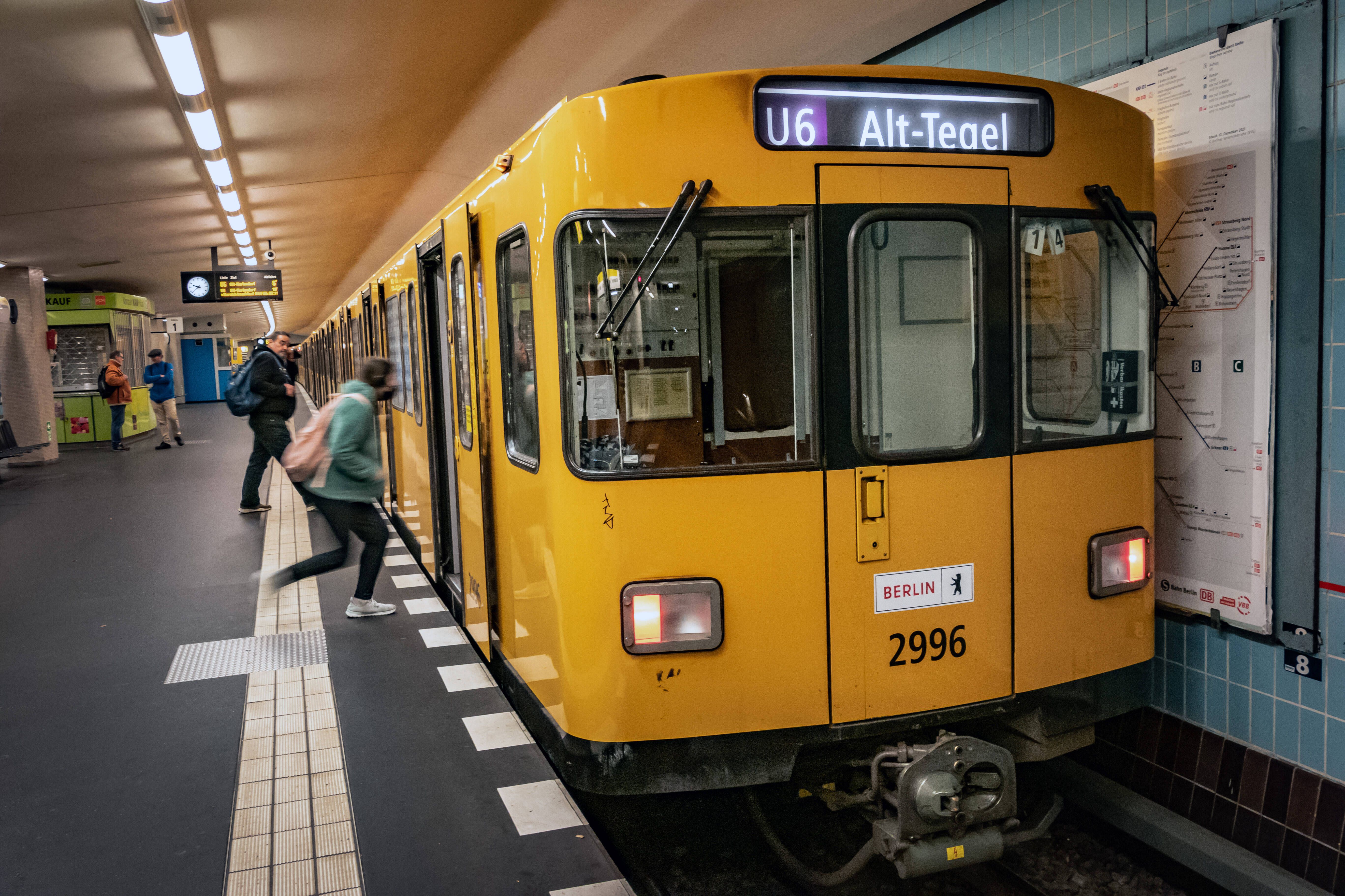 Schlechte Nachrichten: U6 fährt jetzt viel seltener!