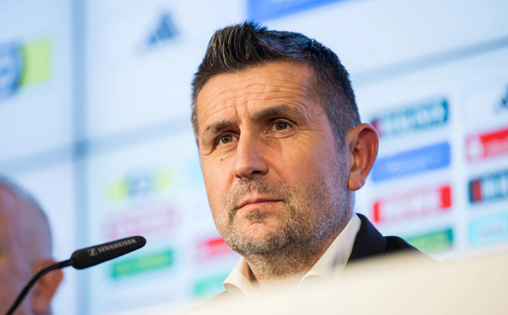1. FC Union Berlin: Fans hoffen, dass Nenad Bjelica passende Schuhe mitbringt