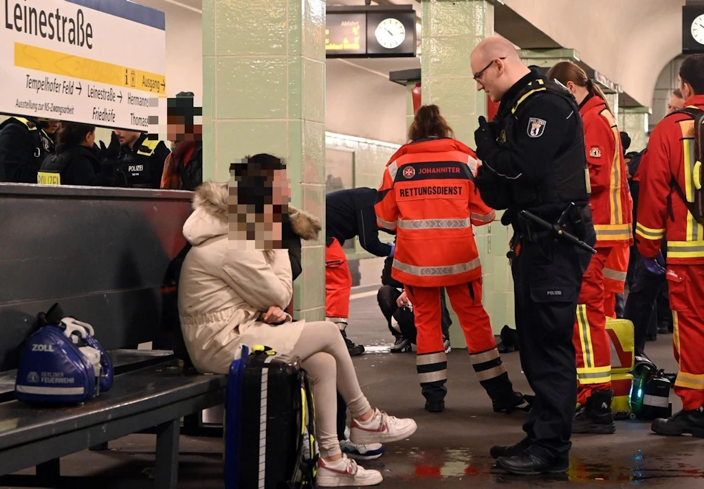 Berlin-Neukölln: Mann im U-Bahnhof Leinestraße mit Reizgas verletzt