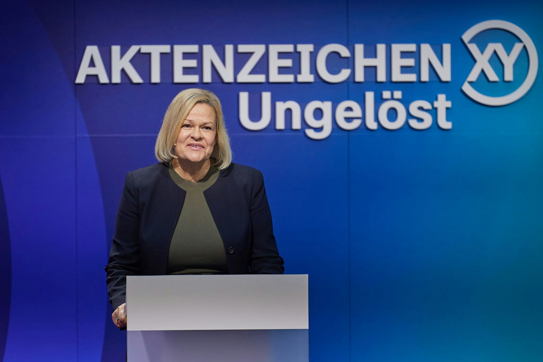 Nancy Faeser (SPD), Bundesinnenministerin, spricht bei der Verleihung des «XY-Preises».  