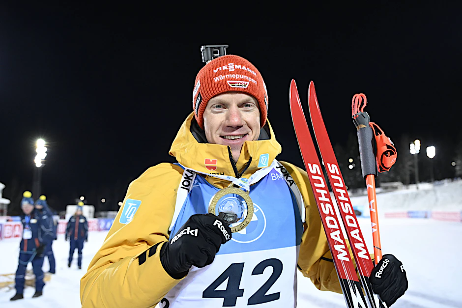 Roman Rees freute sich über den ersten Weltcup-Sieg seiner Biathlon-Karriere.