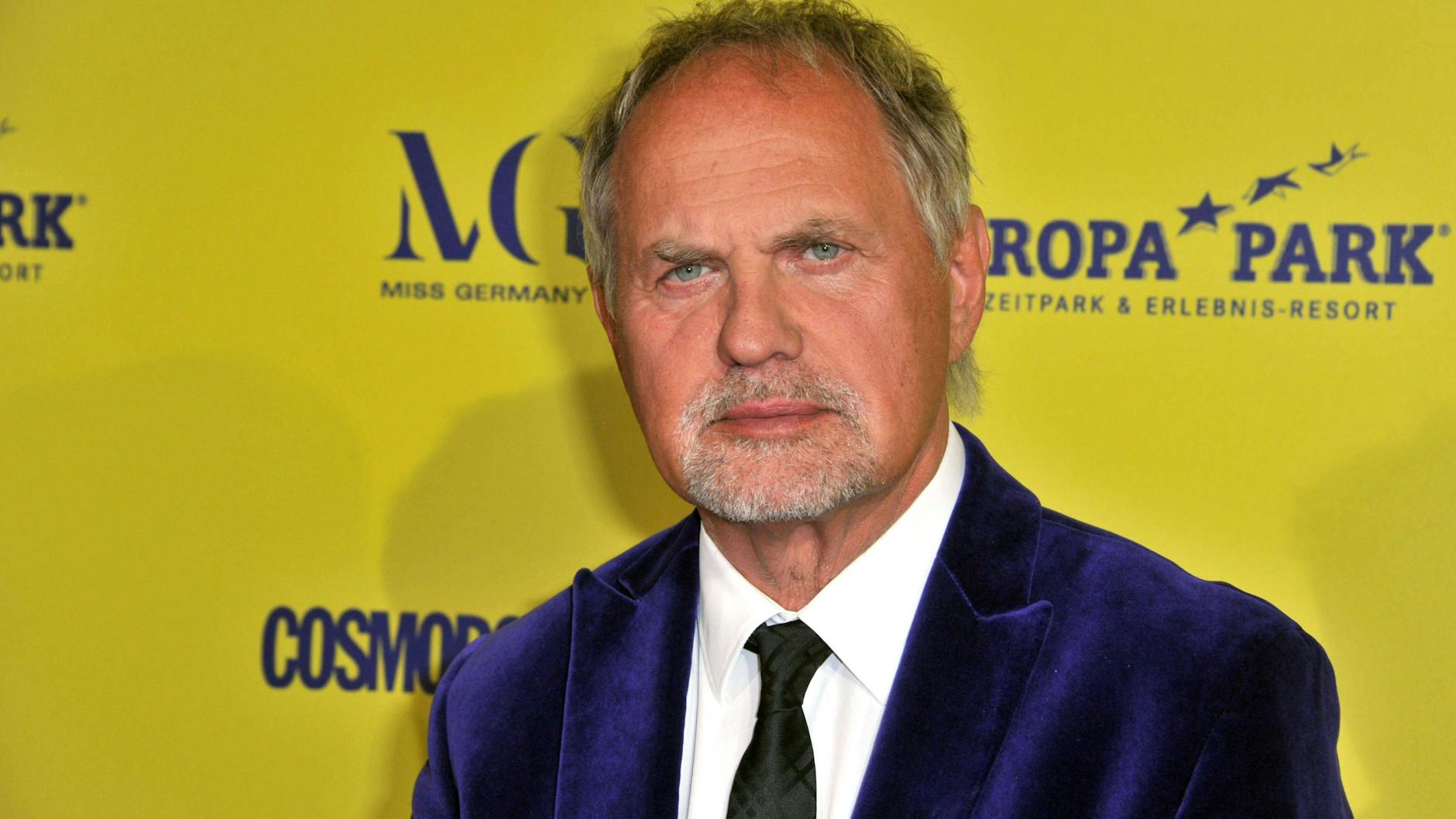 Für den Großteil der „The Masked Singer“-Zuschauer steht jetzt fest: Schauspieler Uwe Ochsenknecht steckt unter dem Kiwi.