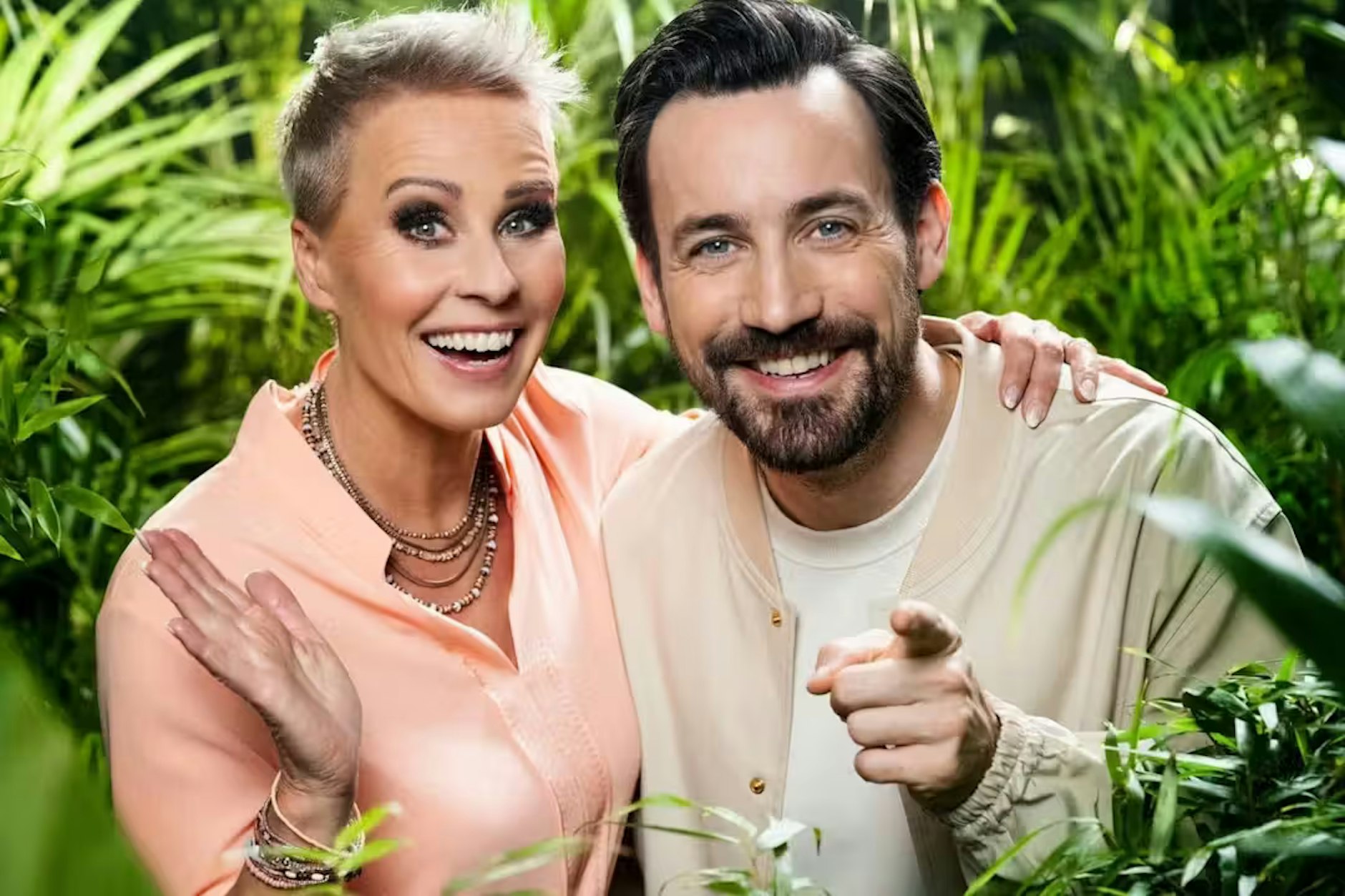 Die beiden Dschungelcamp-Moderatoren Sonja Zietlow und Jan Köppen – 2024 gibt es die große Jubiläumsstaffel.