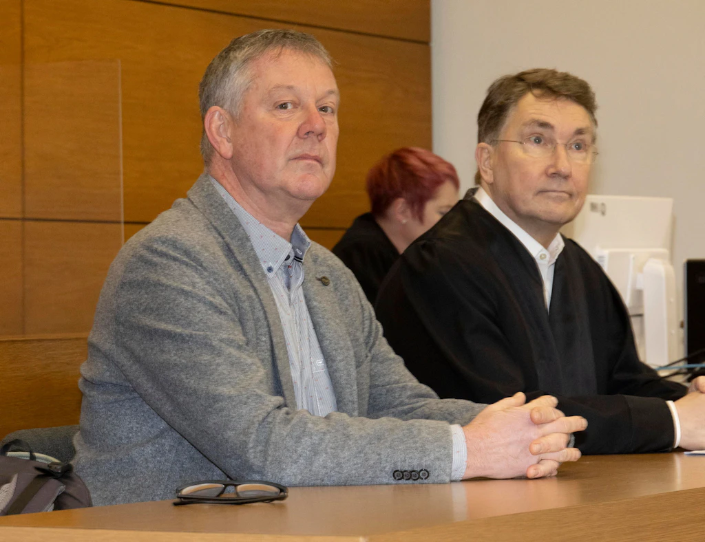 „Impfung macht frei“ – Lehrer aus Berlin wegen Volksverhetzung vor Gericht