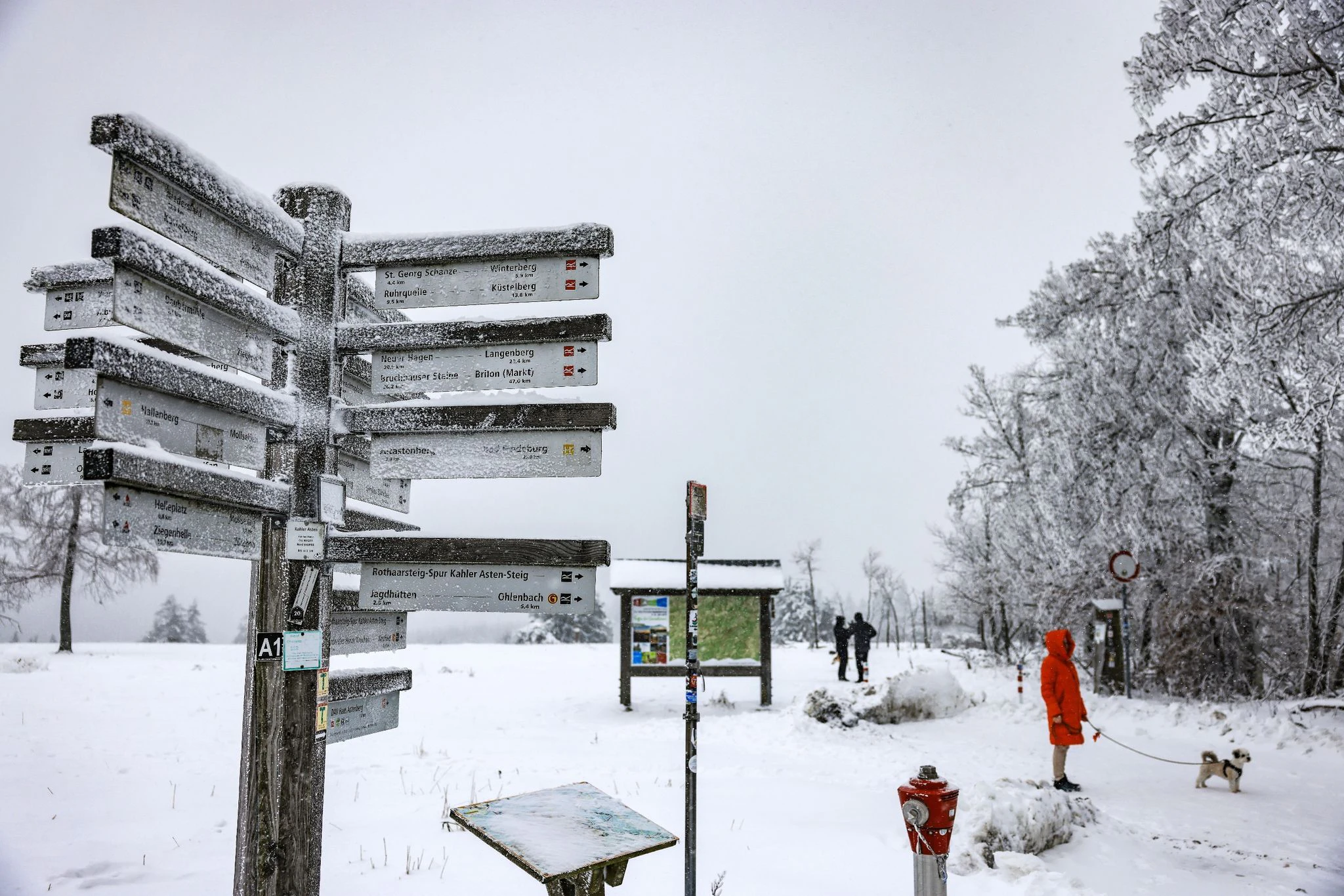 Winterliches Winterberg (Nordrhein-Westfalen): Oberhalb von 300 bis 400 Metern hat es weitere Schneefälle gegeben.  
