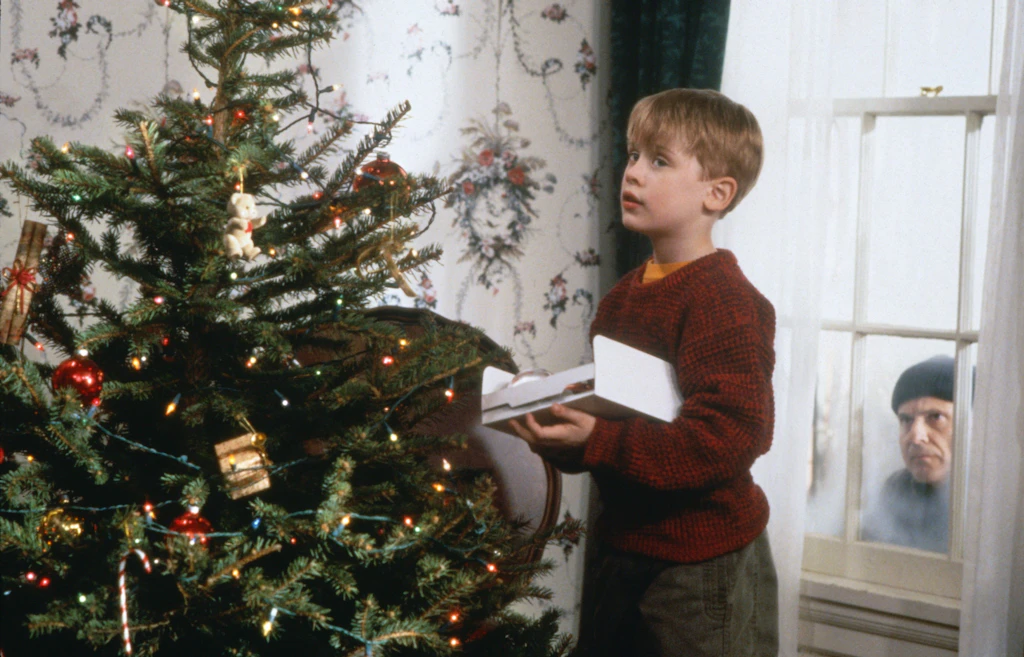 HIER gibt es jetzt die schönsten Weihnachtsklassiker zu streamen
