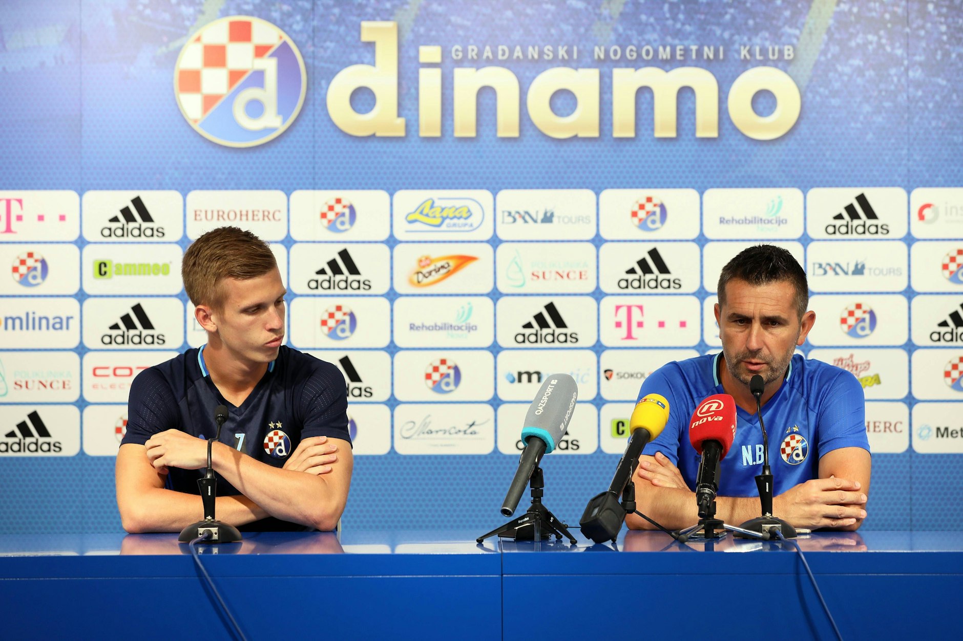 Spaniens Nationalspieler Dani Olmo (l.) schwärmt noch heute von Unions neuem Trainer Nenad Bjelica.