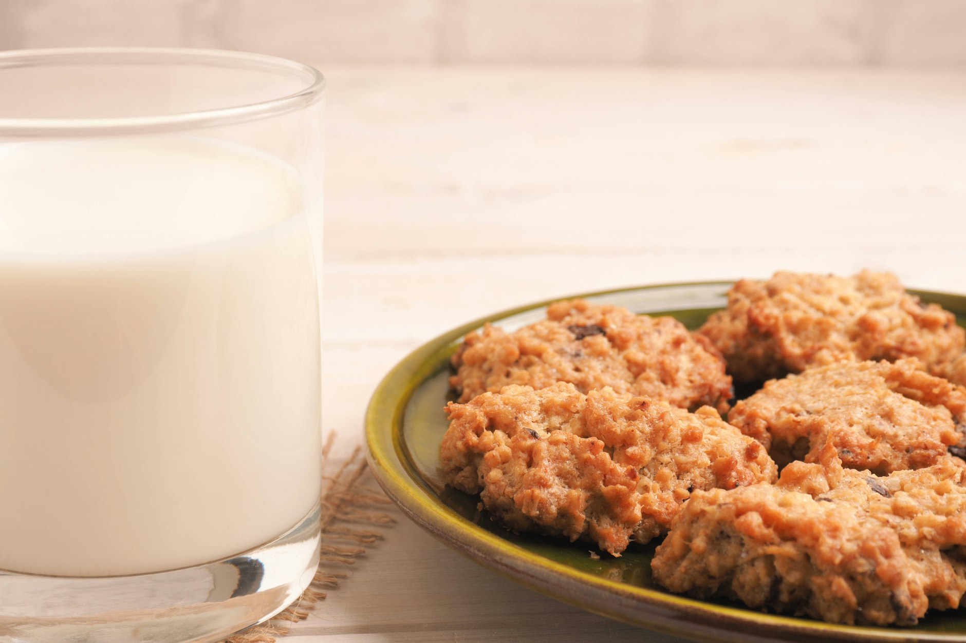 Das leckere Rezept für Haferflocken-Plätzchen kommt ohne Mehl aus.