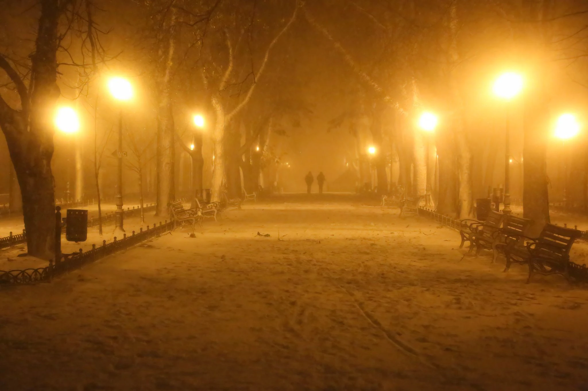 In Odessa heißt es: Warm einpacken! Meteorologen gehen davon aus, dass der derzeitige Schneefall der stärkste der letzten fünf Jahre ist.  es via ZUMA Press Wire/dpa