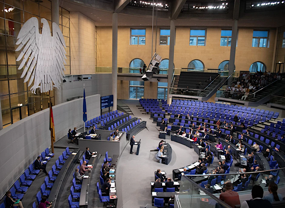 Die Kontrollen brächten «mehr Licht ins Dunkel», sagt Unions-Innenpolitiker Alexander Throm.  