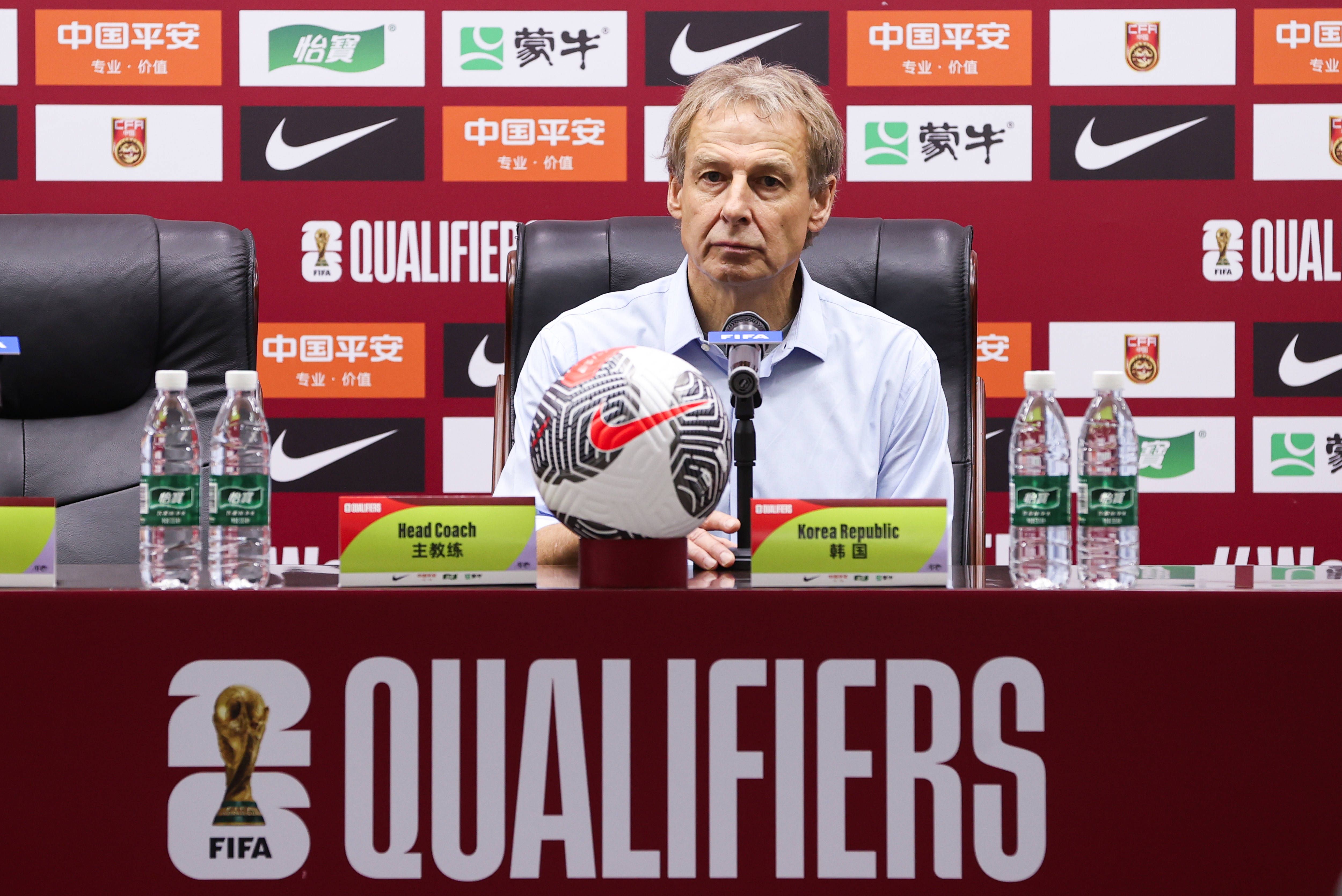 Porno-Alarm bei Jürgen Klinsmann: Ex-Hertha-Trainer suspendiert Stürmer!