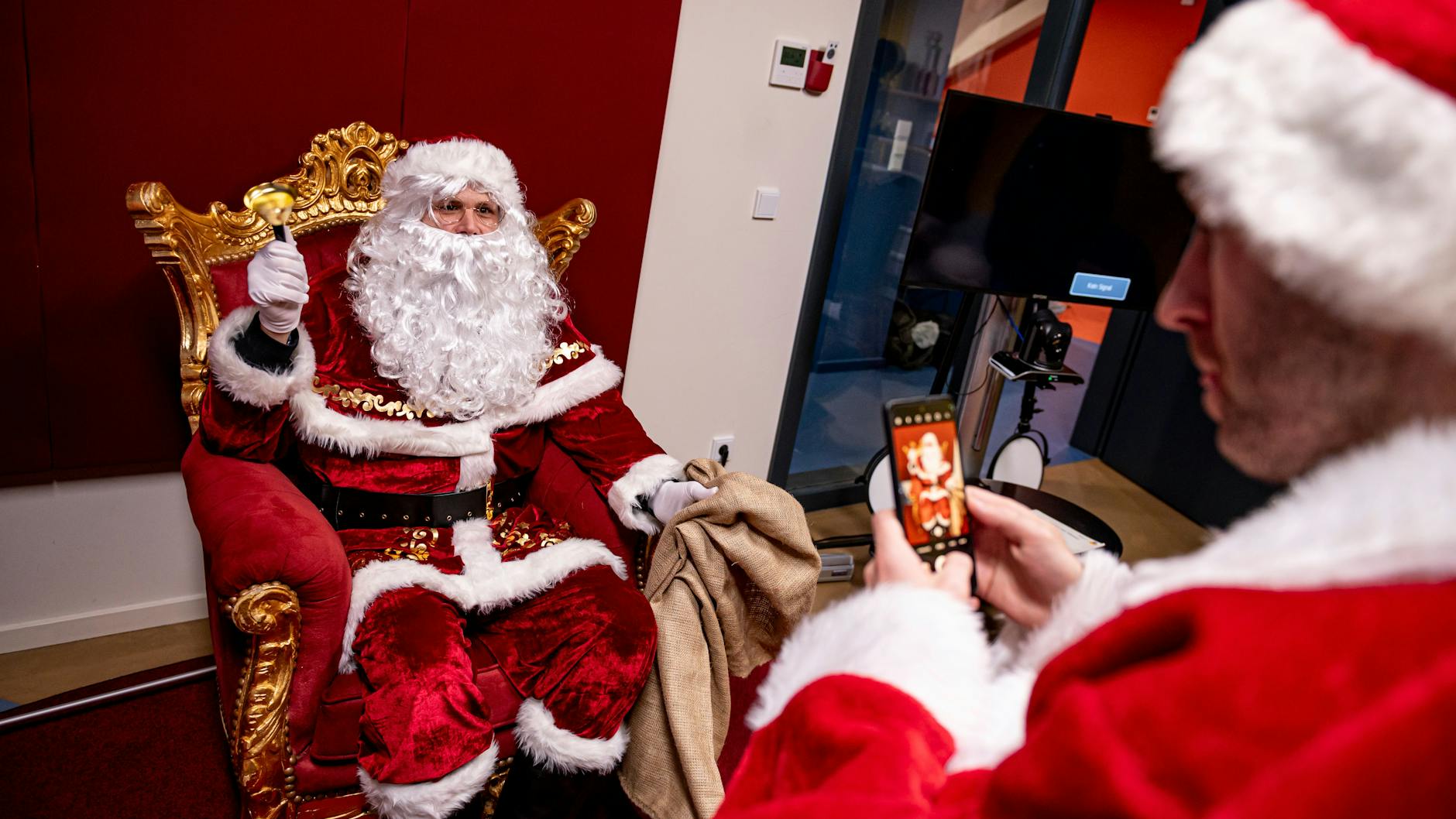 Fotoshooting mit dem Weihnachtsmann in Berlin-Neukölln