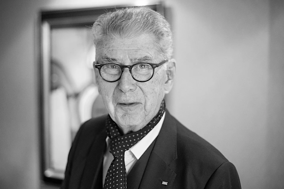 ARCHIV - Heinz Dürr ist tot. Der Ex-Bahn-Chef starb im Alter von 90 Jahren.  