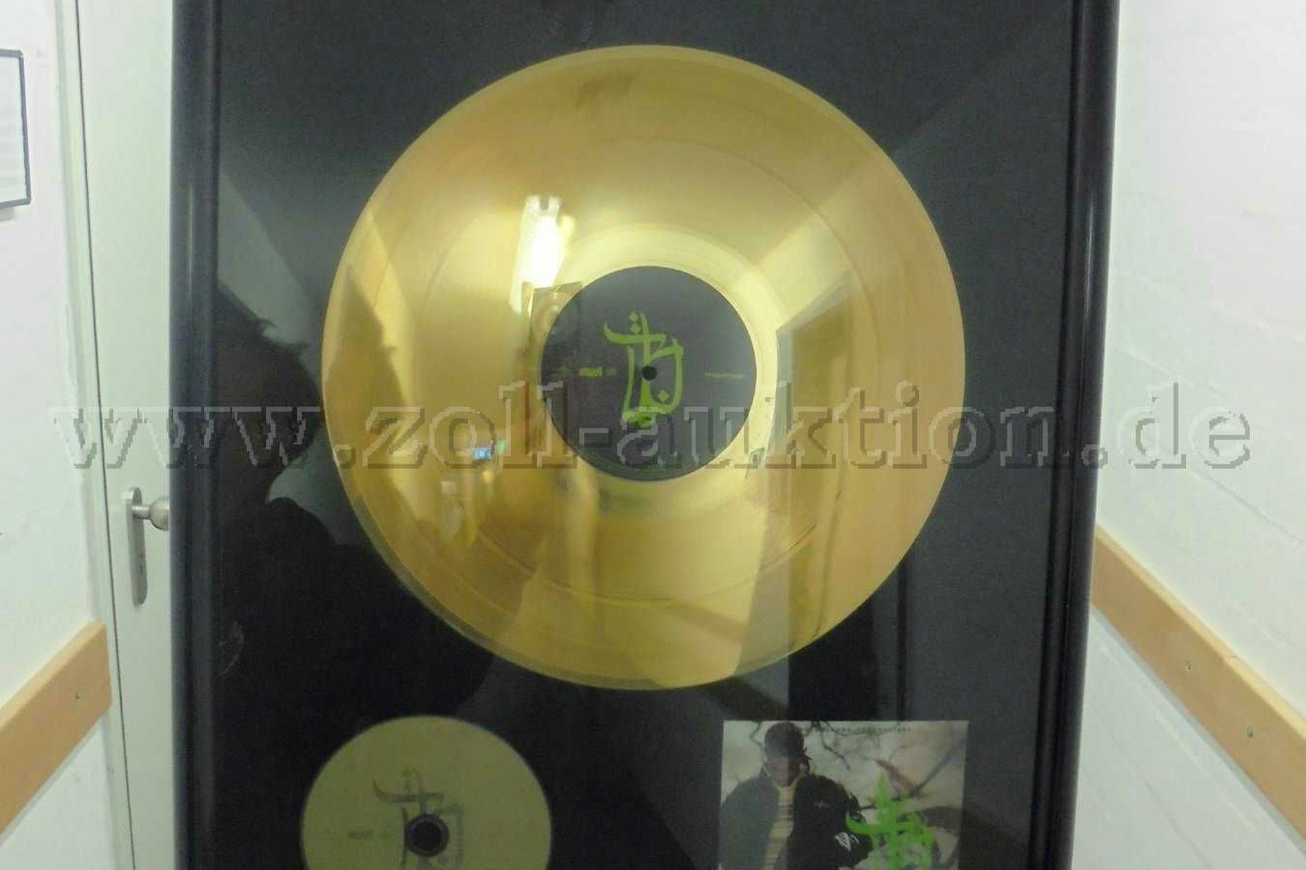 Bushido-Fans können noch bis zum 12. Dezember mitbieten.