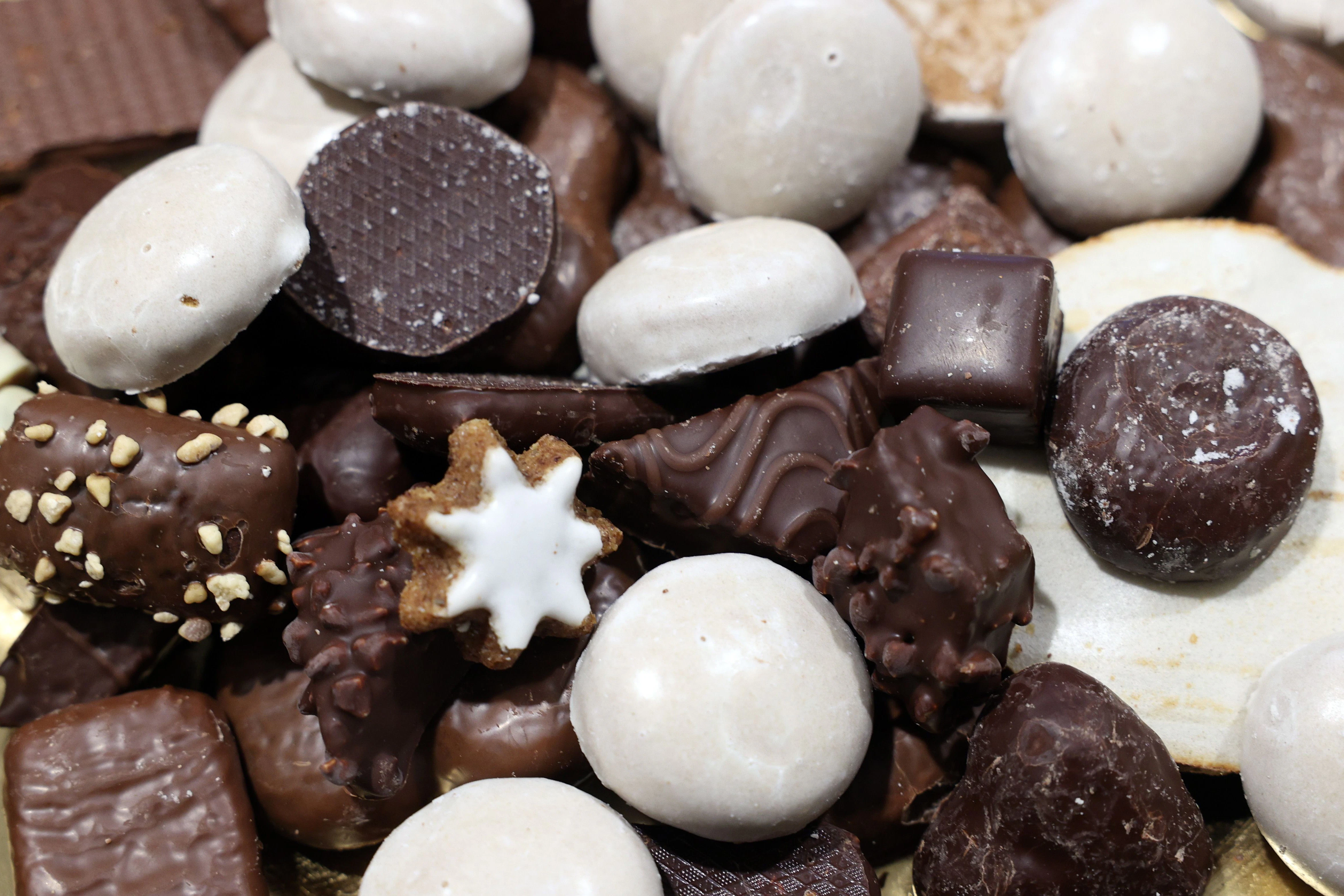 Lebkuchen, Zimtsterne, Pfeffernüsse, Dominosteine: In der Vorweihnachtszeit sind die süßen Versuchungen besonders groß.