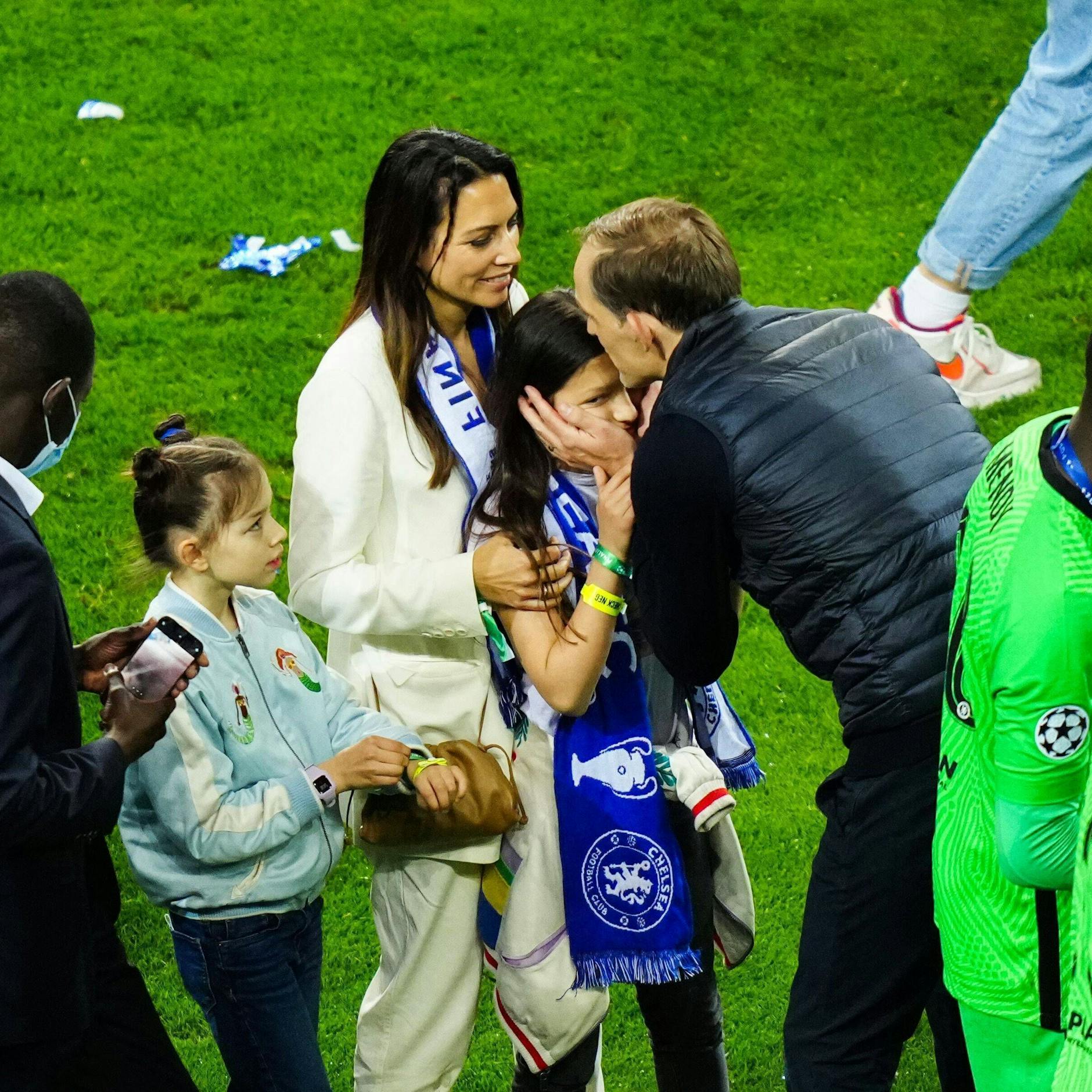 Thomas Tuchel nach dem Champions-League-Sieg mit dem FC Chelsea 2021. Sein Frau und seine beiden Töchter waren beim Triumph dabei. Jetzt hat sich Tuchel scheiden lassen.