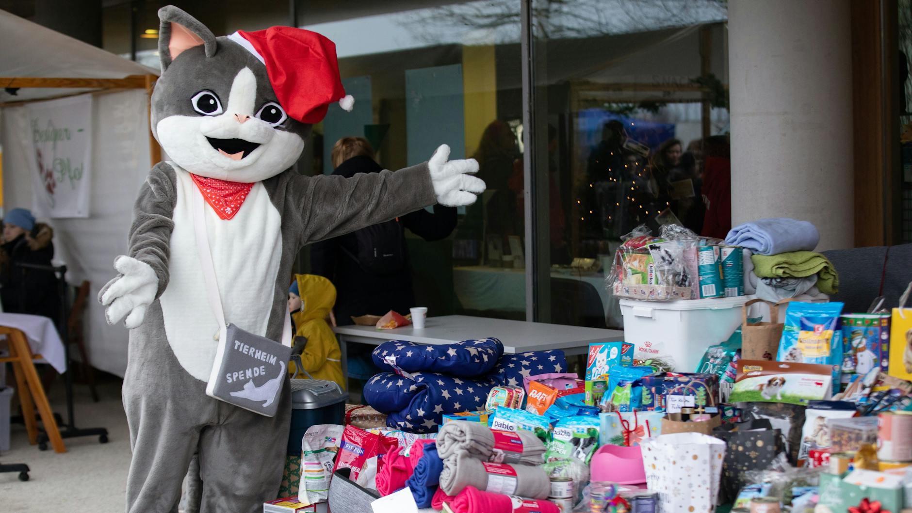 Das Tierheim Berlin veranstaltet am 10. Dezember sein „Weihnachtsfest der Tiere“.