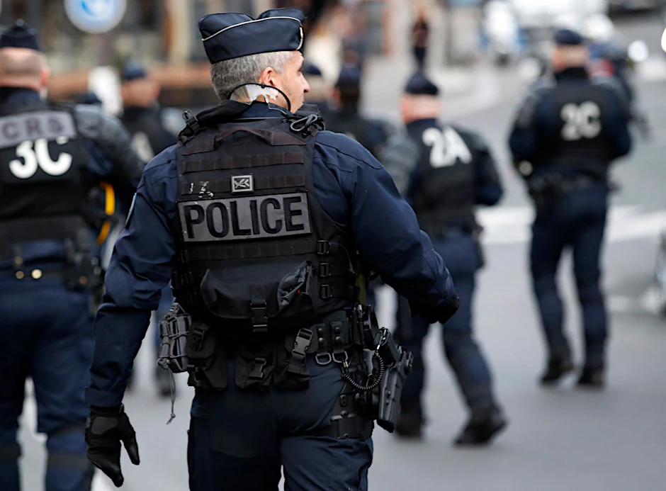 Französische Polizisten im Einsatz. Die Polizei hat im französischen Rouen einen Mann erschossen, der die dortige Synagoge anzünden wollte. (Symbolbild).&nbsp;