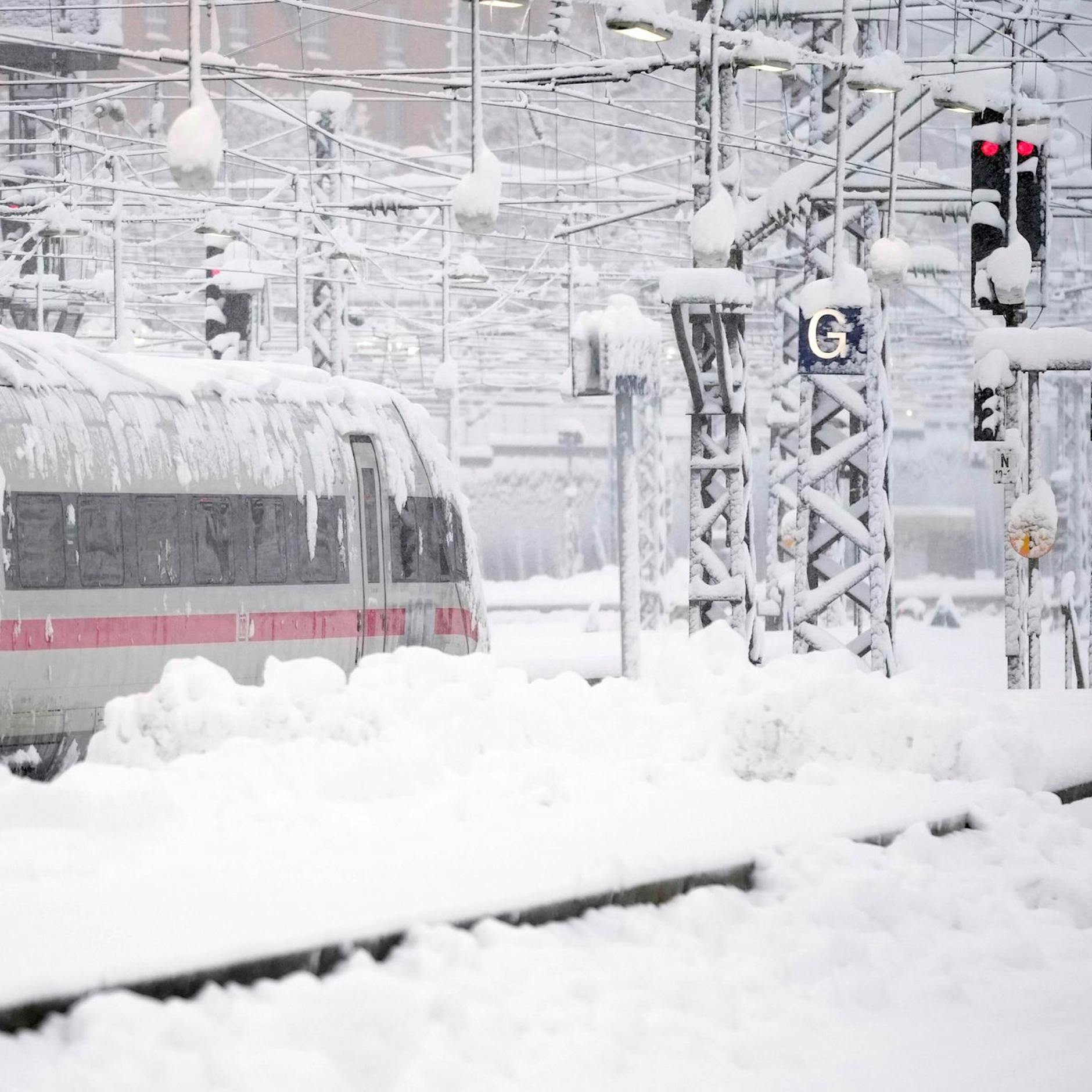 Wechsel beim Wetter: Kälte-Schock! Droht uns ein eisiger Bibber-Winter?