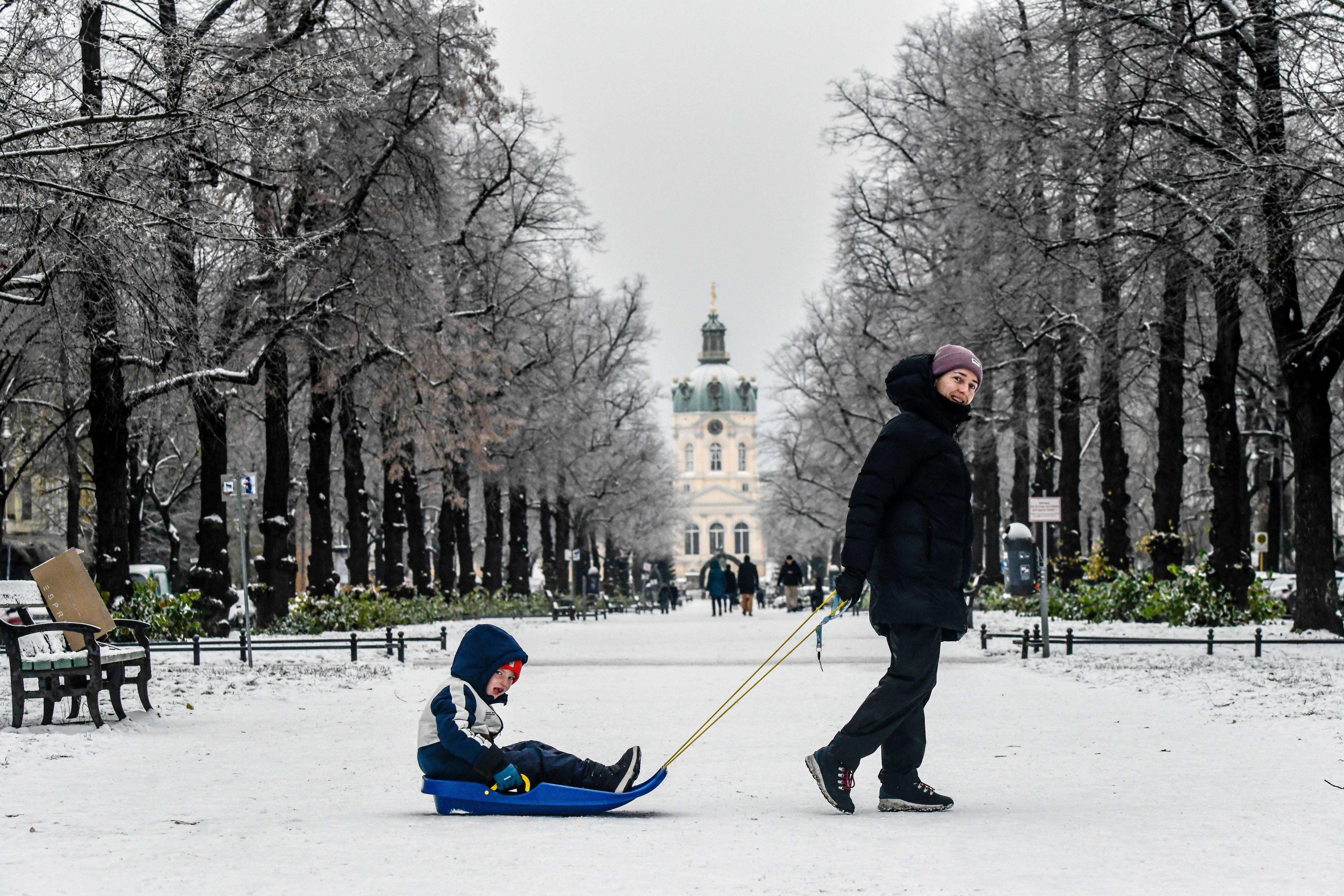 Wetter in Berlin am Sonntag: Neuschnee und Minusgrade, Wetterdienst warnt vor Frost und Glätte