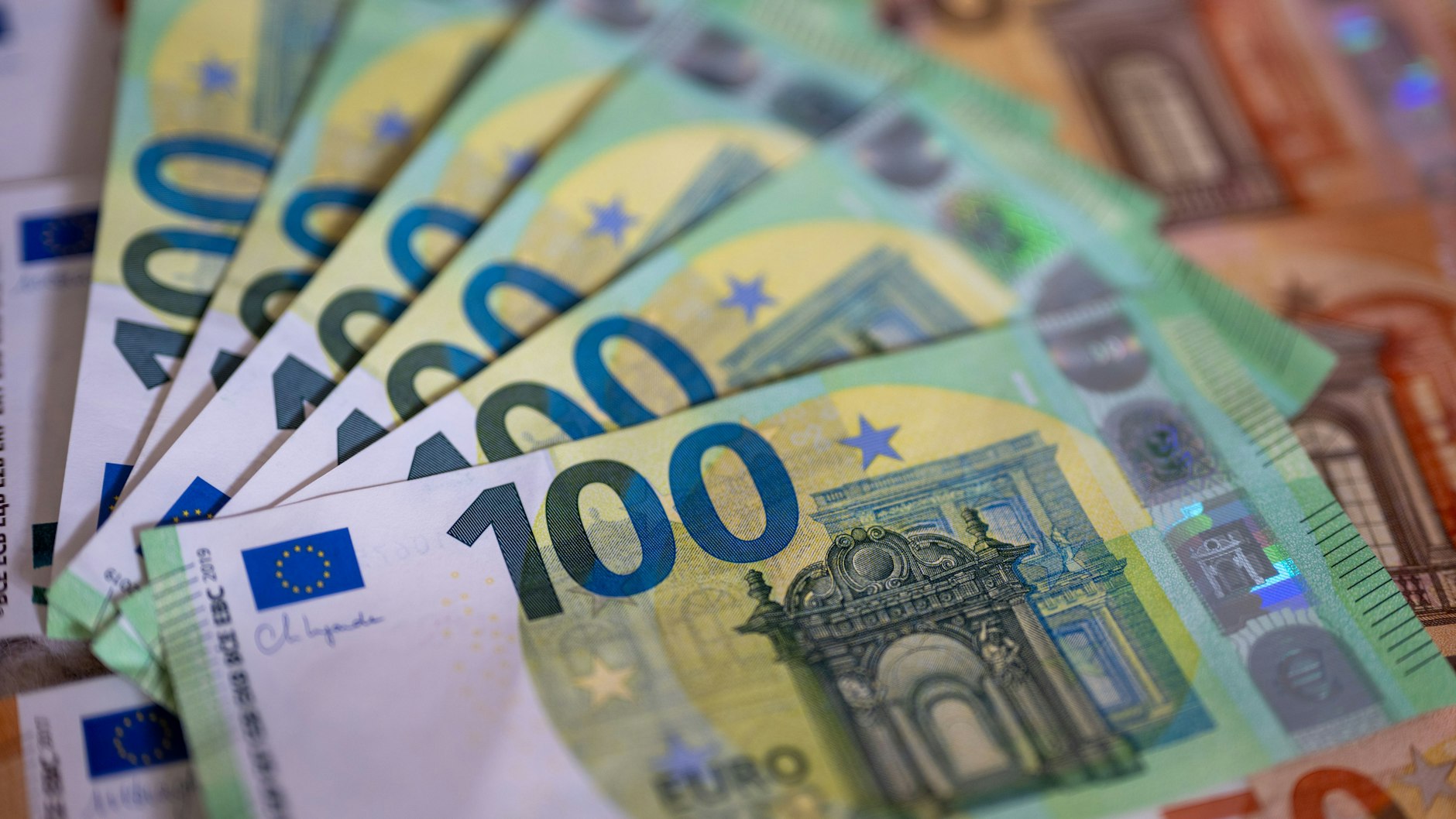 Wie viel man verdient, hängt auch von der Berufswahl ab - zwischen den einzelnen Richtungen gibt es sehr große Unterschiede.