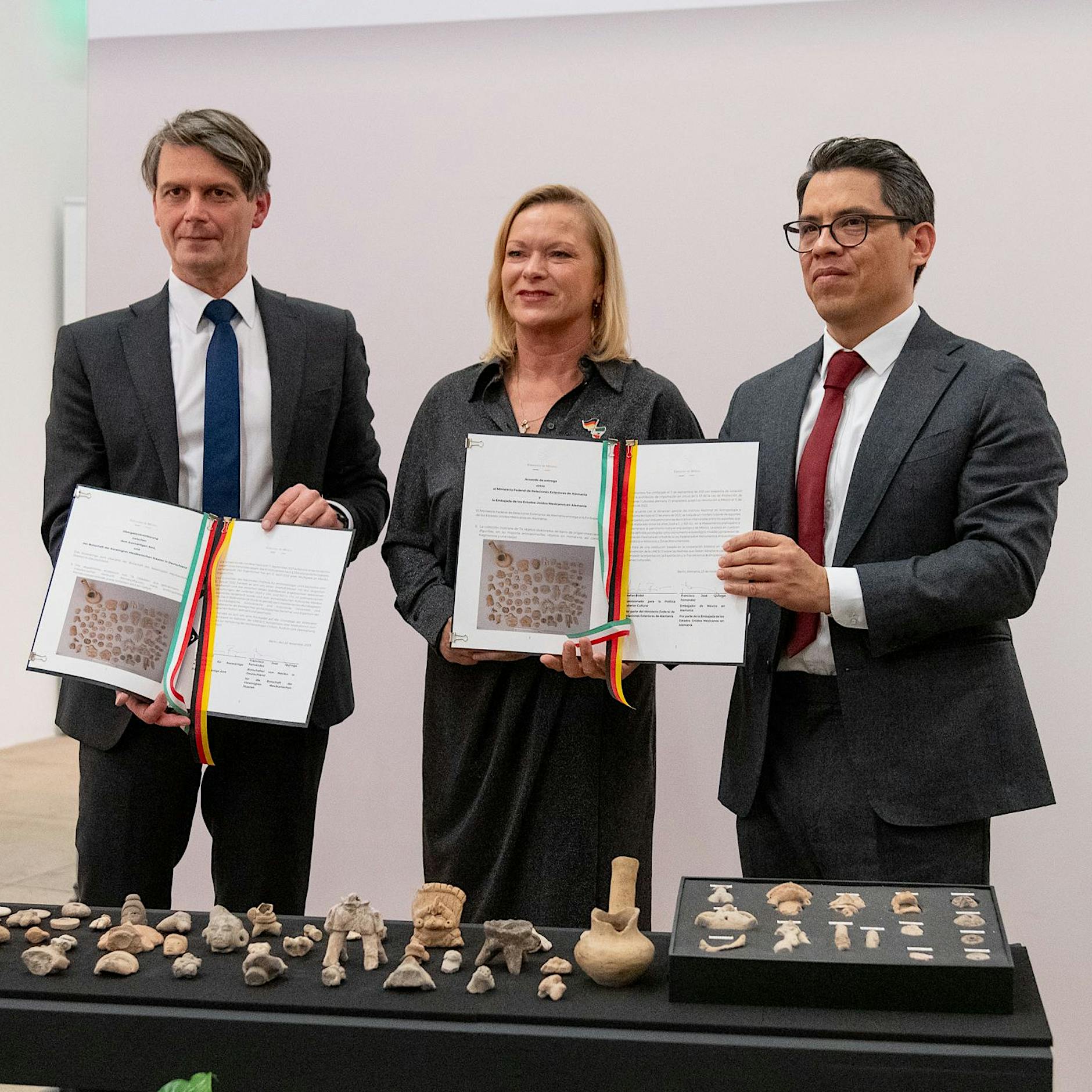 Ein historischer Moment: Deutschland gibt Artefakte an Mexiko zurück