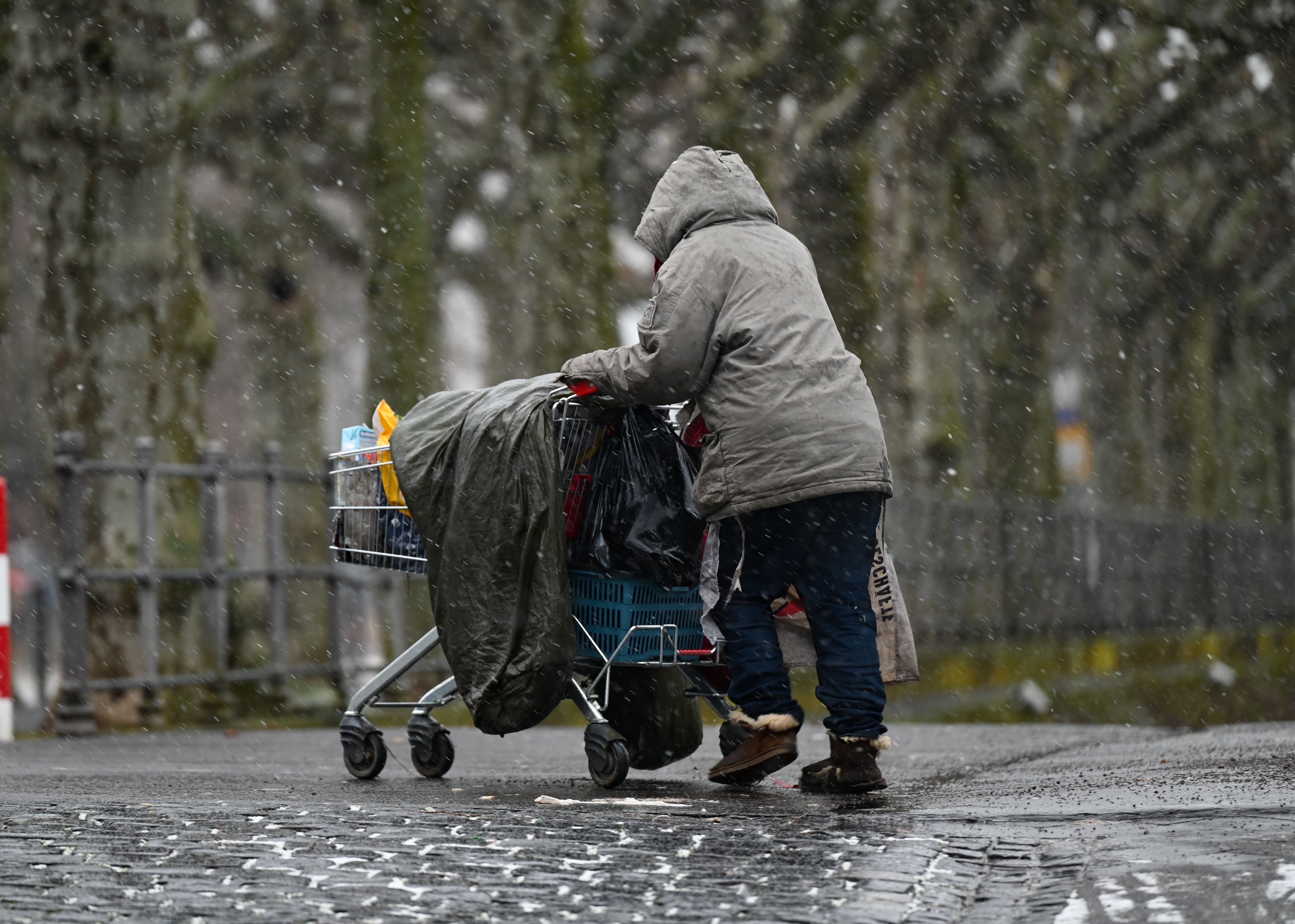 Linke will U-Bahnhöfe für Obdachlose öffnen, BVG dagegen
