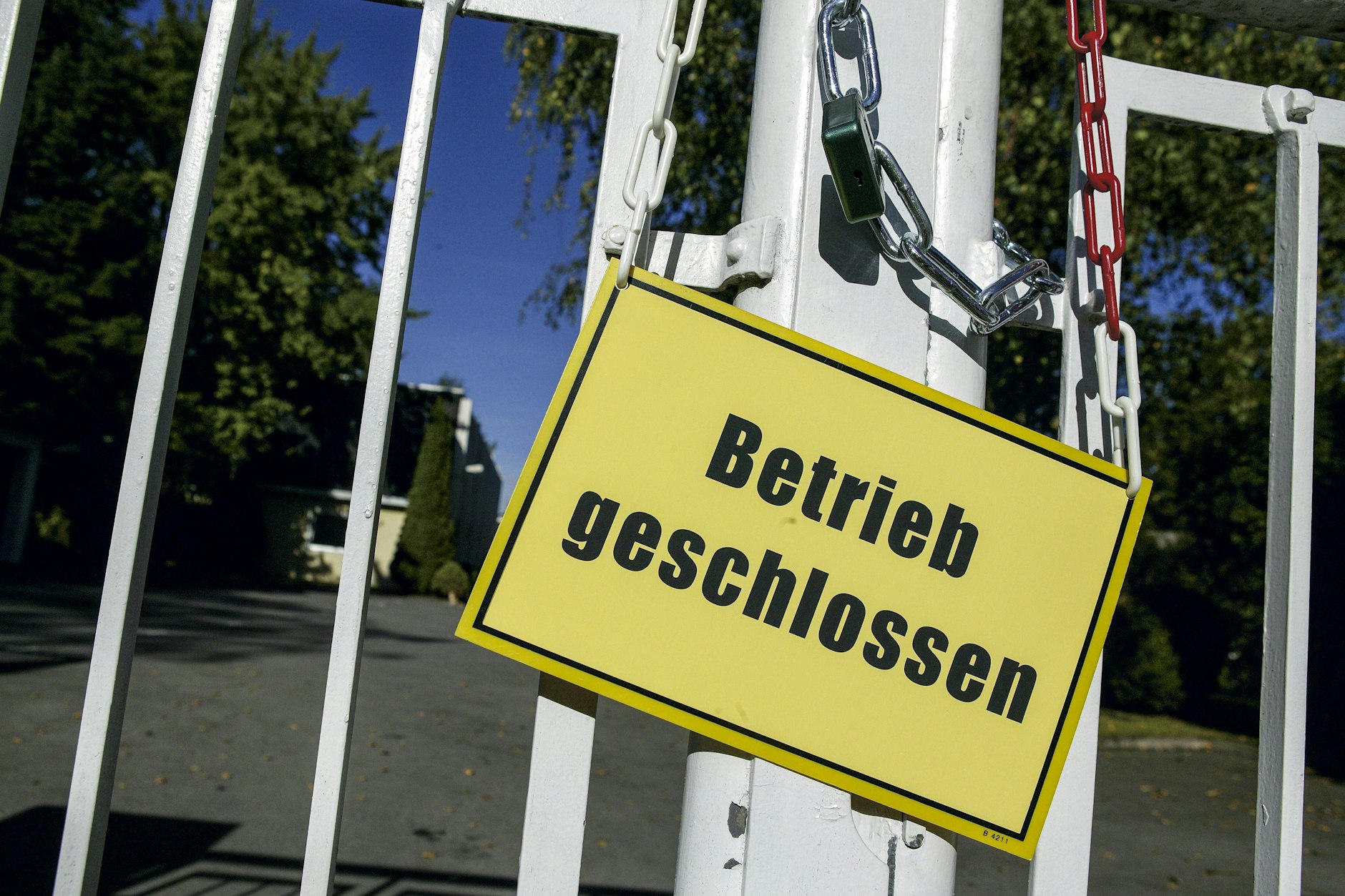 Immer mehr Unternehmen melden in Deutschland Insolvenz an. Welche Rechte haben Arbeitnehmer, wenn ein Betrieb schließt und nach Insolvenz umstrukturiert wird.