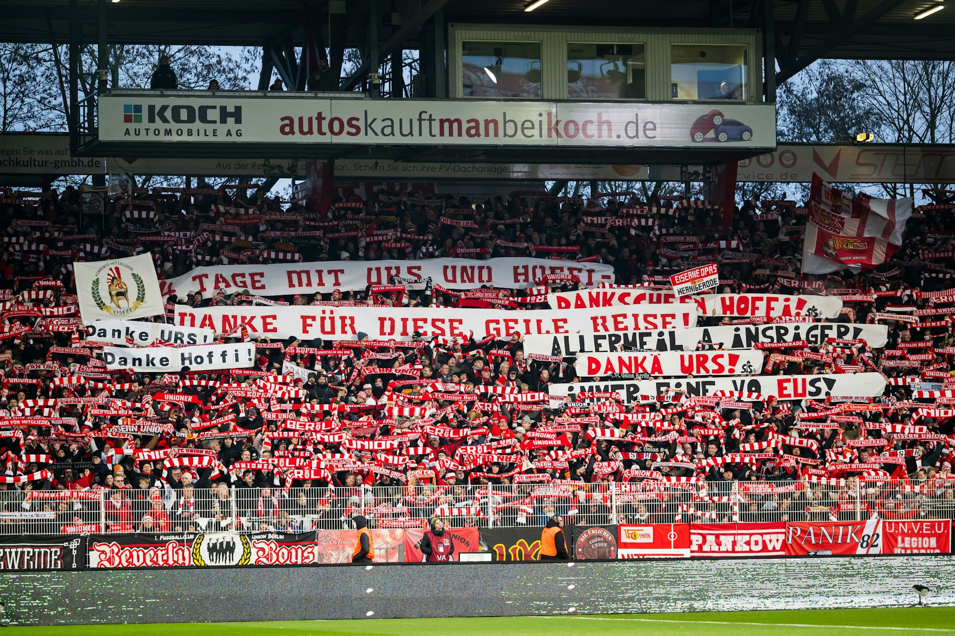 Die Fans des 1. FC Union feierten Urs Fischer und sein Trainerteam im ersten Spiel nach der Trennung.&nbsp;