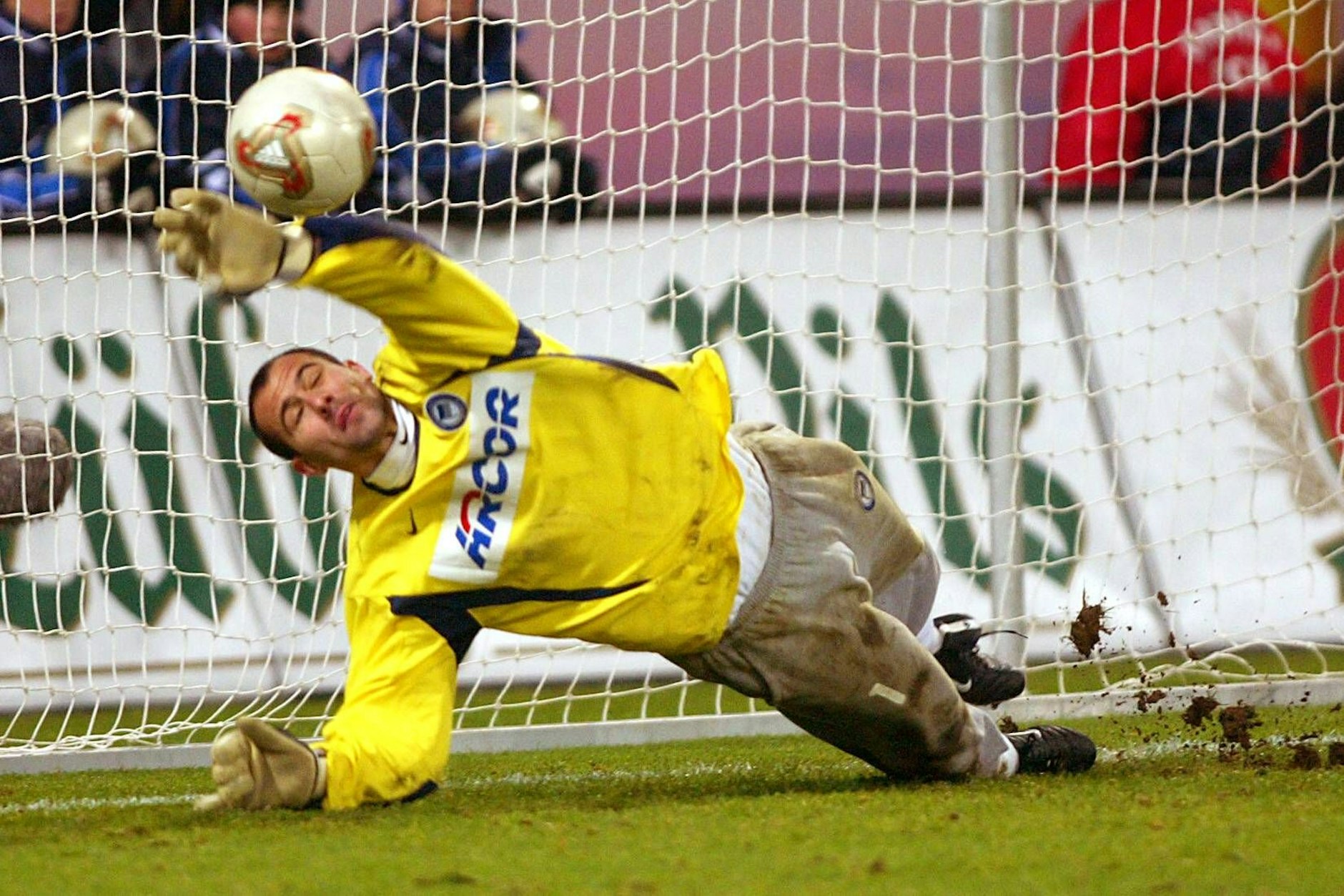 Hertha-Torwart Gabor Kiraly hielt im Oktober 2003 gegen Rostock den entscheidenden Elfmeter und rettete Hertha BSC und Trainer Huub Stevens vor dem Aus.