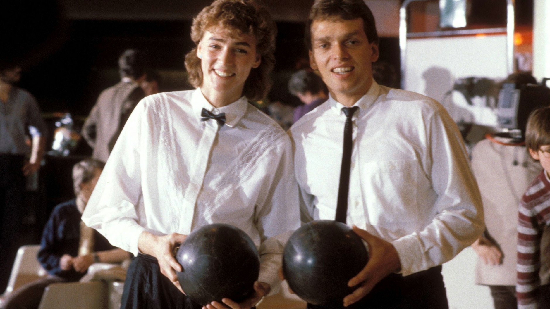Leichtathletin Heike Drechsler und Radsportler Olaf Ludwig kamen zum Bowlen in das SEZ.
