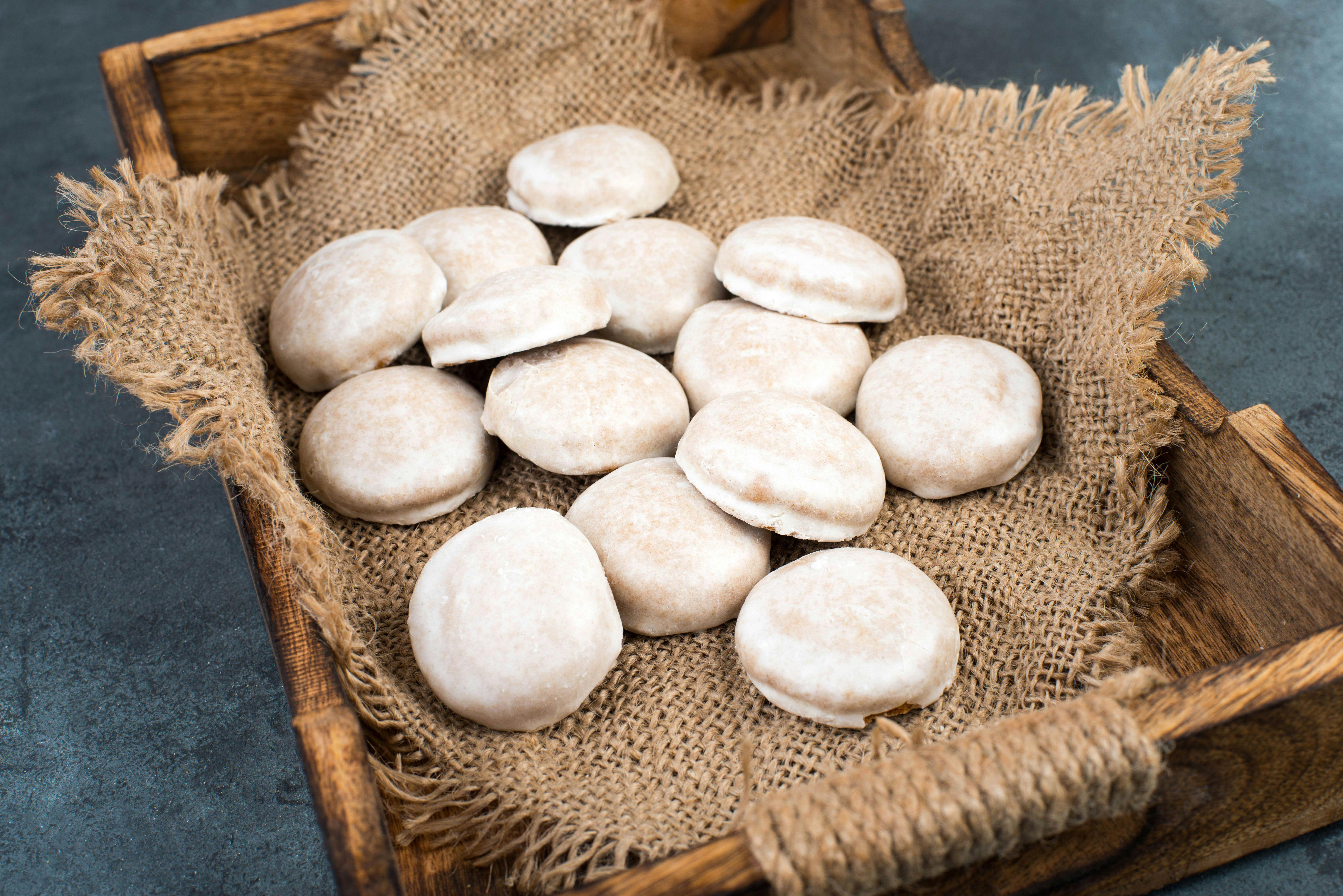 Rezept für Pfeffernüsse: So backen Sie den Lebkuchen-Klassiker selbst Rezept für Pfeffernüsse: So backen Sie den Lebkuchen-Klassiker selbst