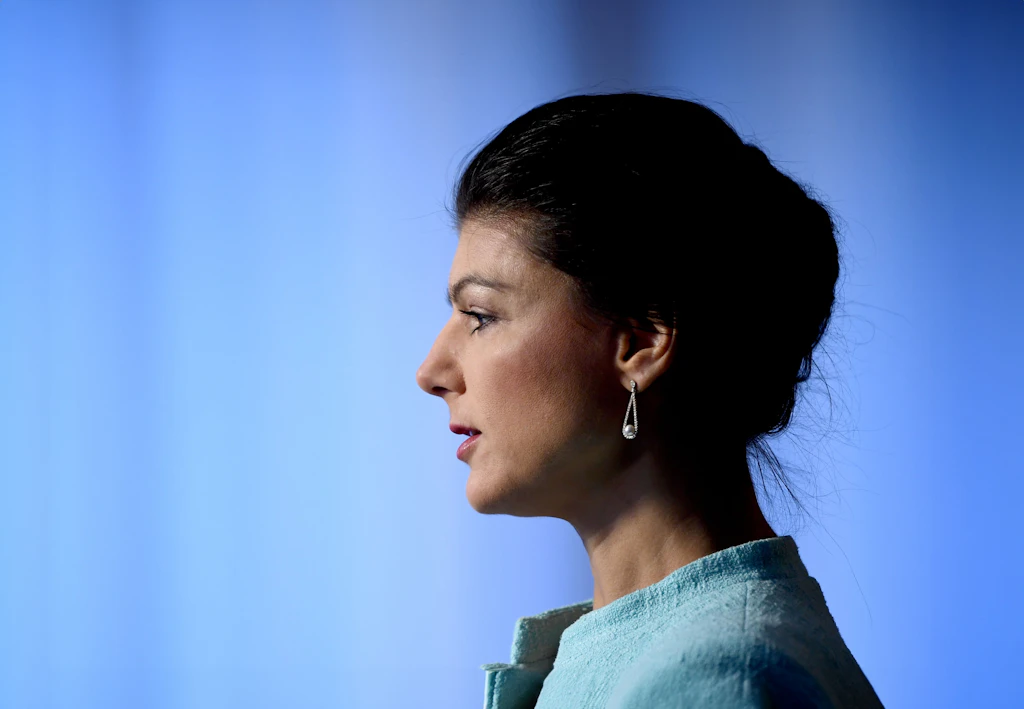 Nach Aus der Linke-Fraktion: Muss das Bündnis Sahra Wagenknecht neben der AfD sitzen?