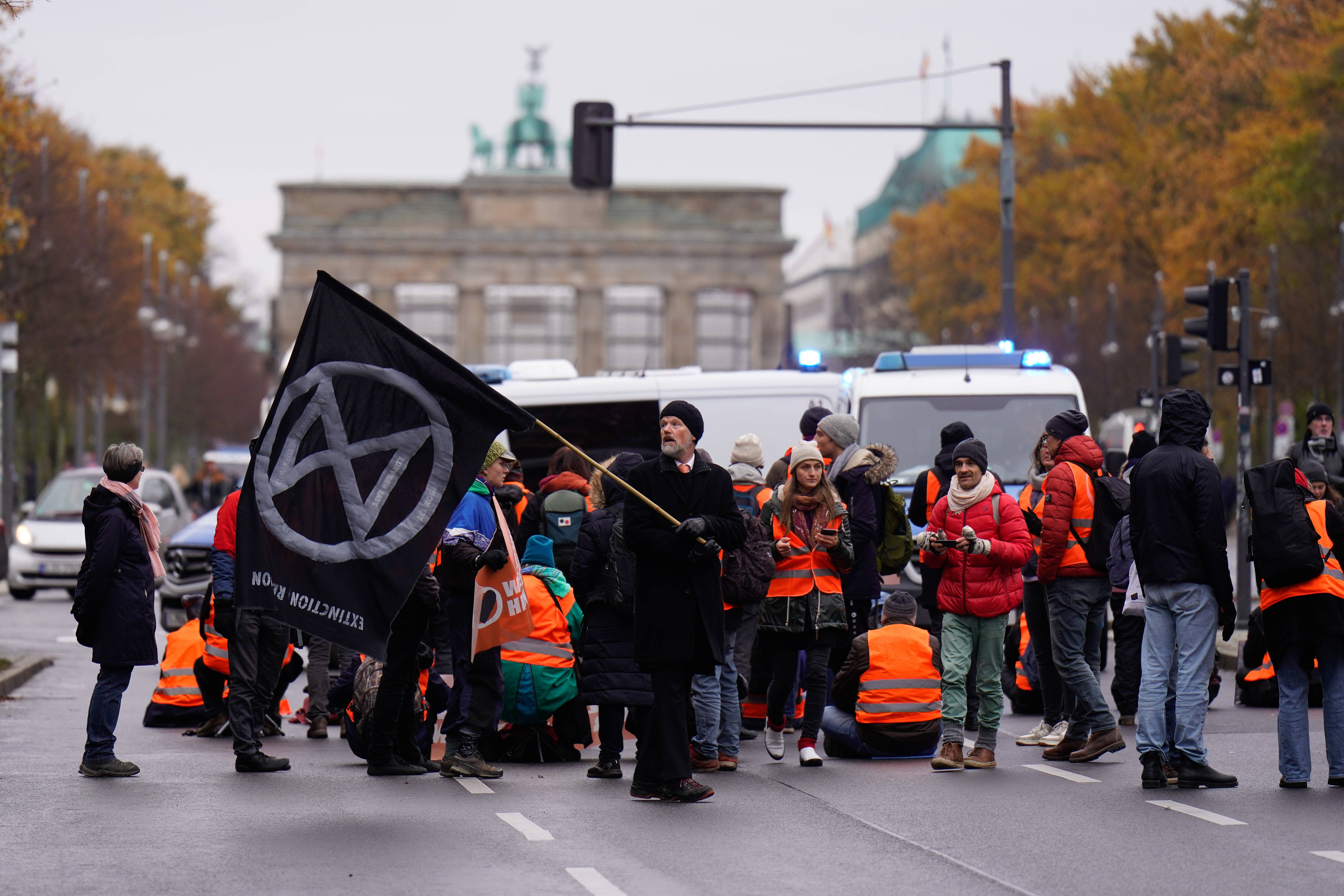 Letzte Generation und Extinction Rebellion Demo: Massenbesetzung heute an der Elsenbrücke