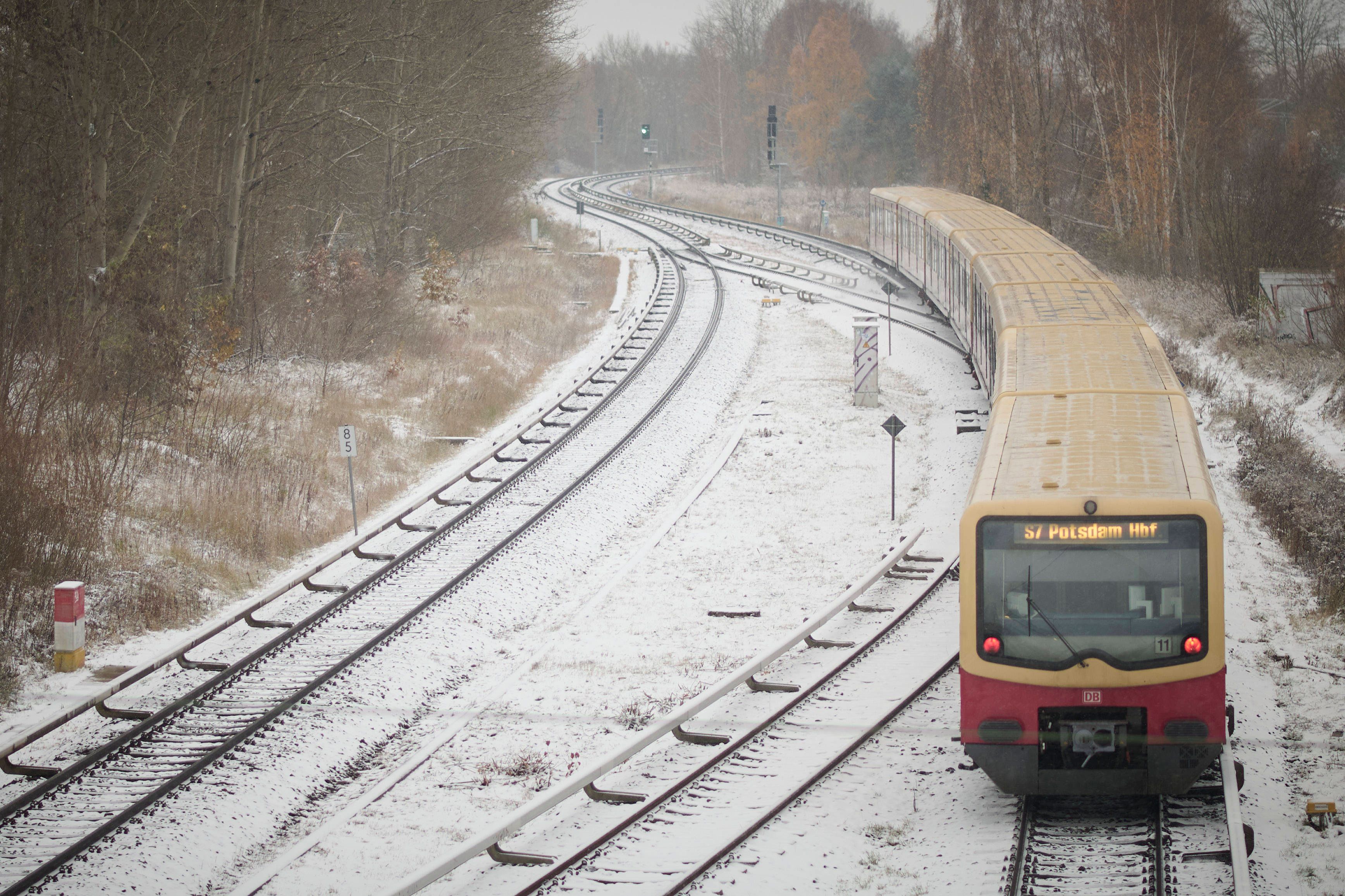 Achtung! S-Bahnen und Regionalzüge in Berlin fahren (fast) nicht