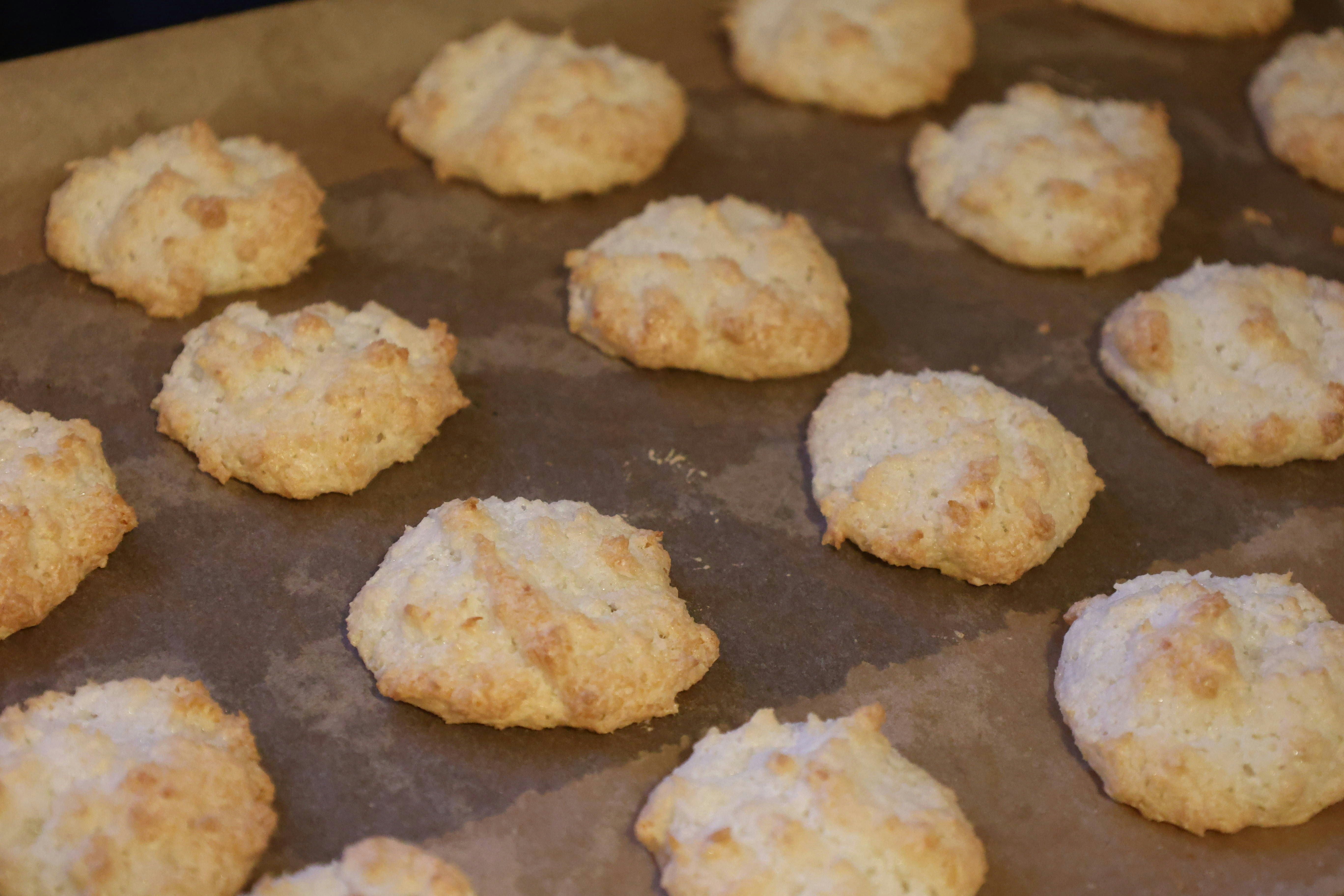 Geniales Rezept für Kokosmakronen mit zwei Zutaten: Die einfachsten ...