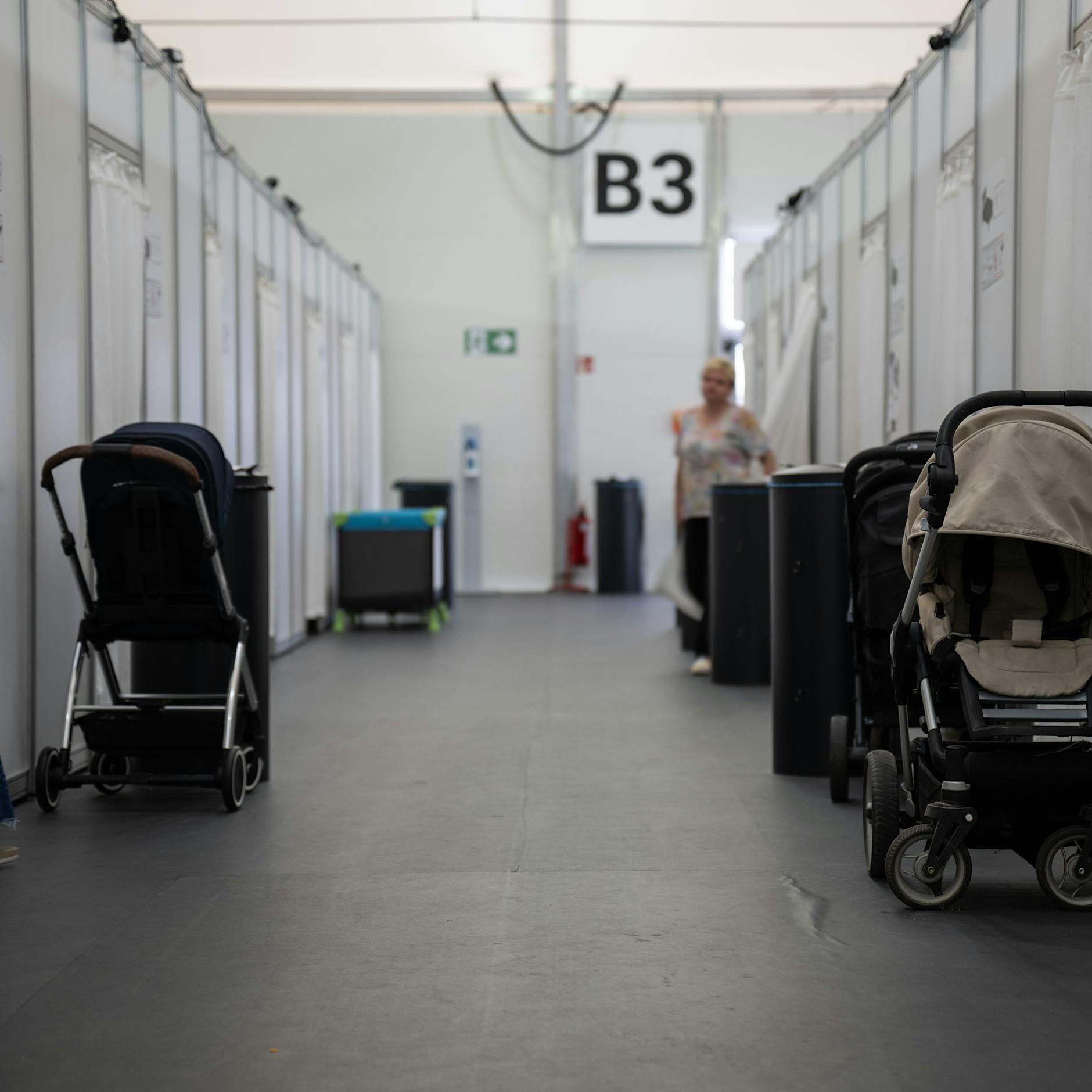 Flüchtlingsunterkunft Tegel: Zoff wegen Rechnungen über 100 Millionen Euro!