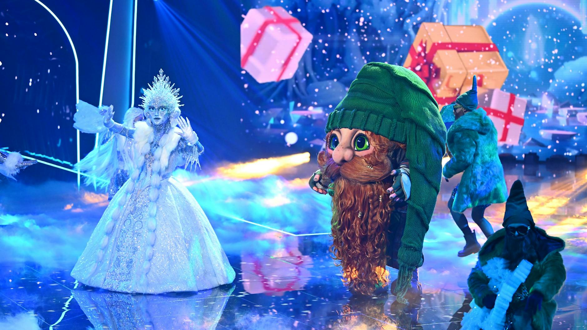 Klaus Claus und die Eisprinzessin treten am Sonnabend wieder bei „The Masked Singer“ auf.