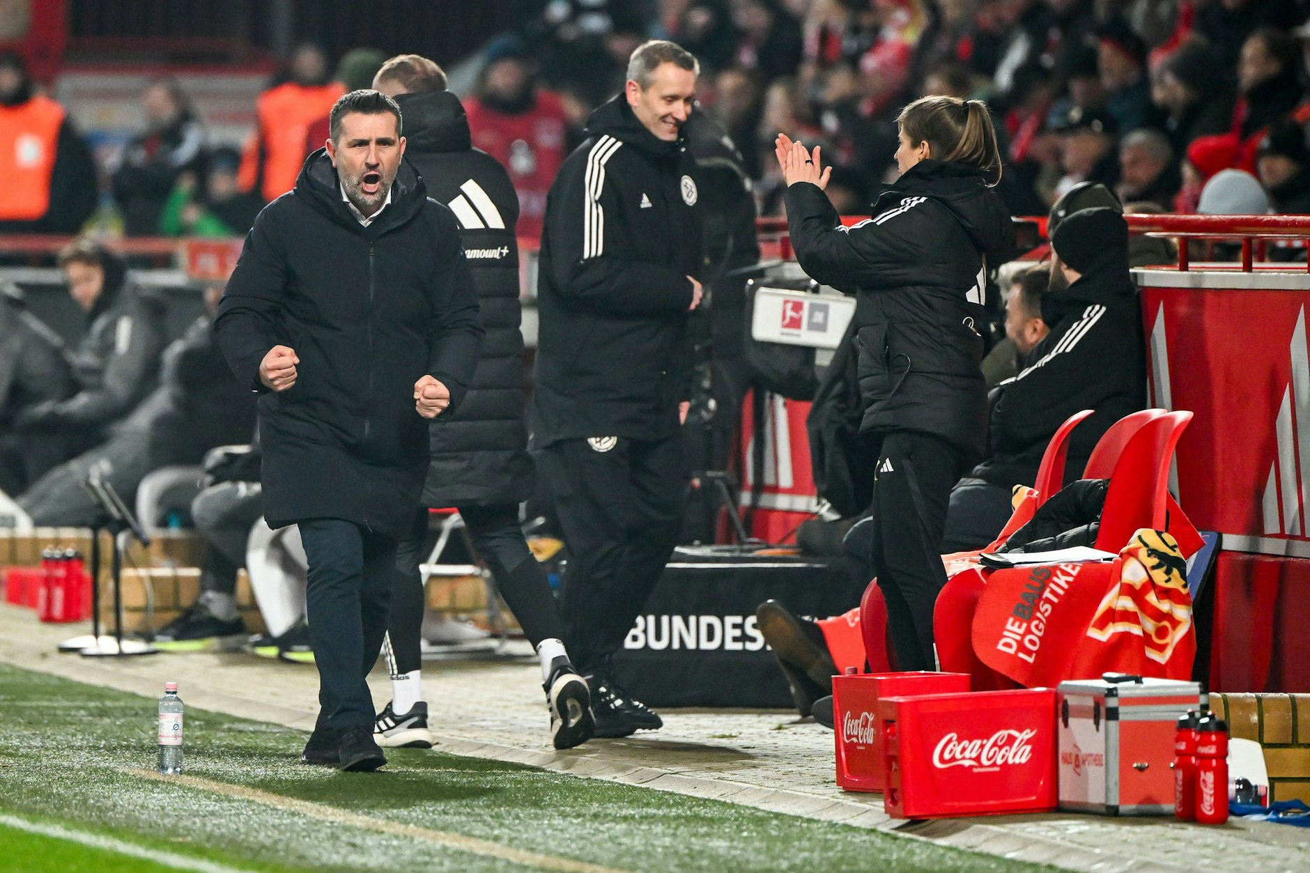 Union-Trainer Nenad Bjelica (52) ballt nach dem Sieg gegen Gladbach beide Fäuste und will jetzt auch Real Madrid ärgern. 