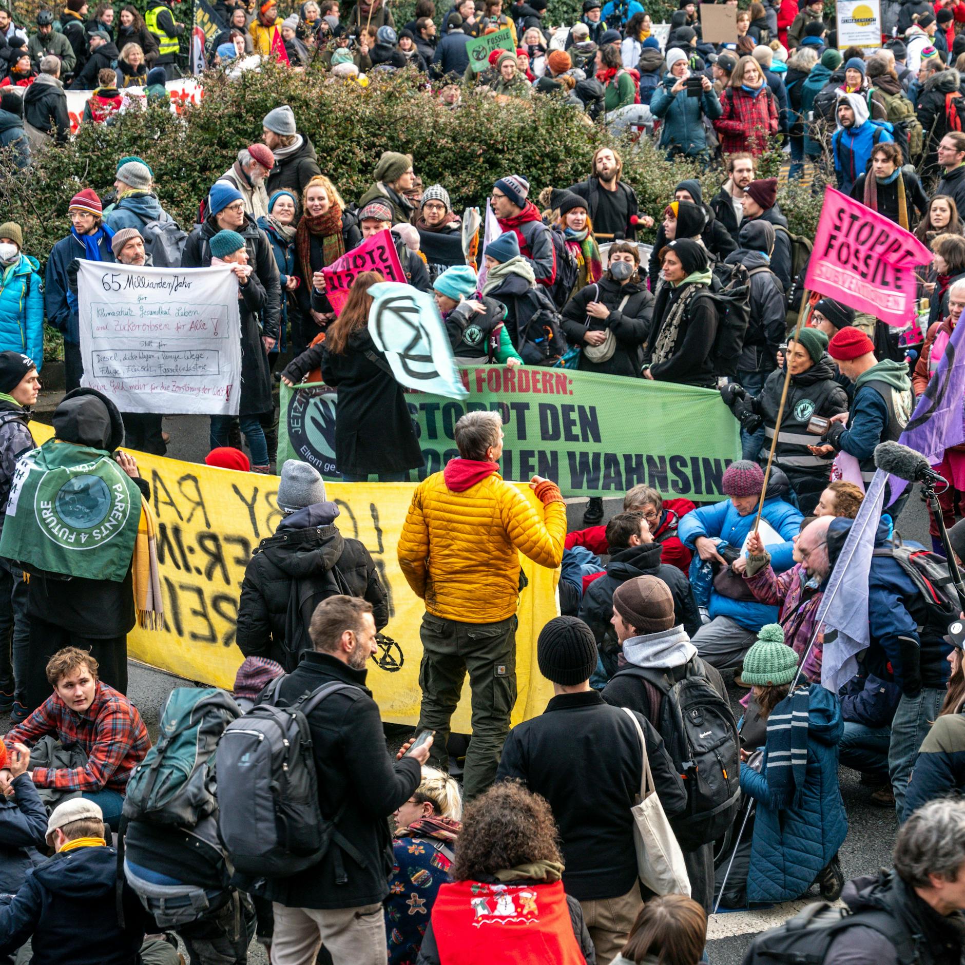 Image - Letzte Generation und Extinction Rebellion: So lief die Blockade der Elsenbrücke in Berlin-Treptow