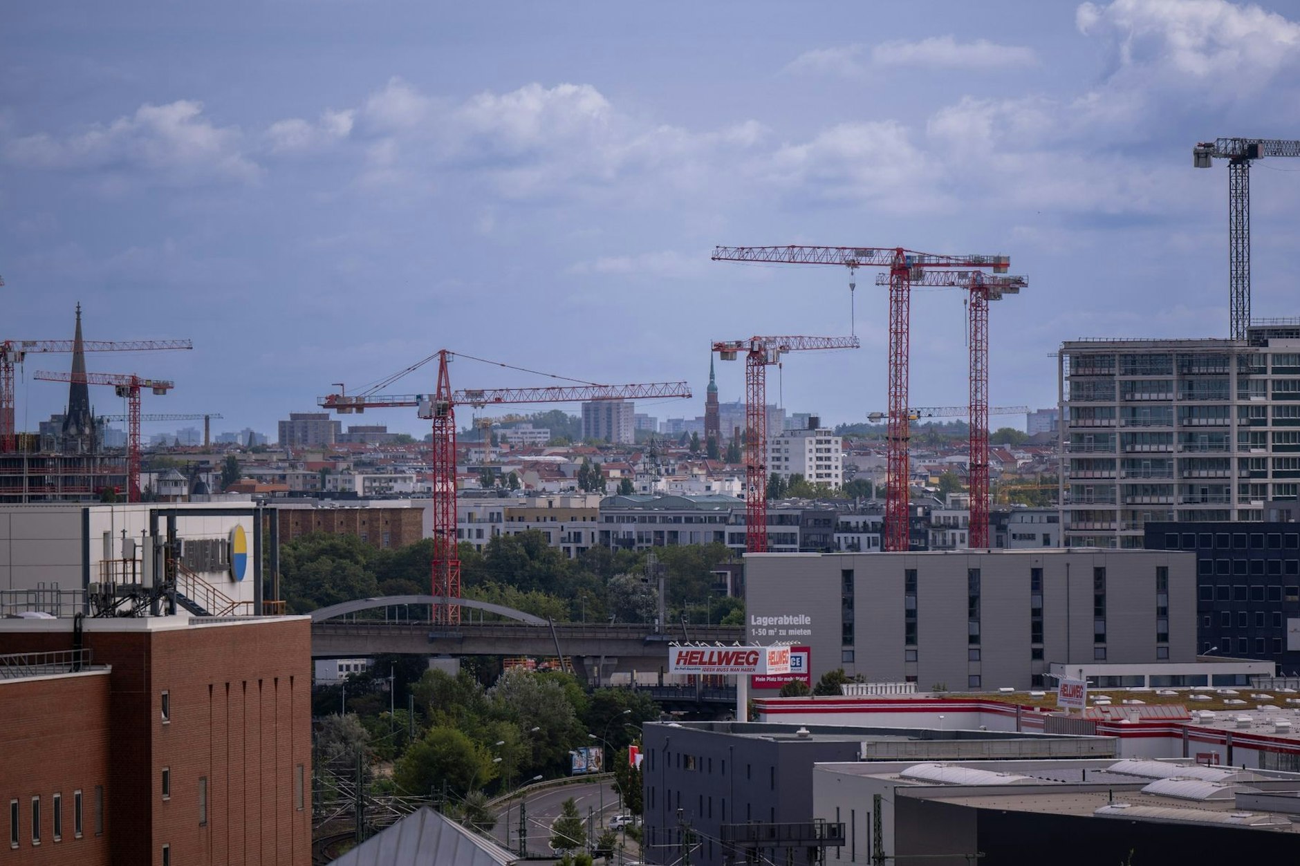 Überall in Berlin wird gebaut – nun auch im Ortsteil Friedrichsfelde.