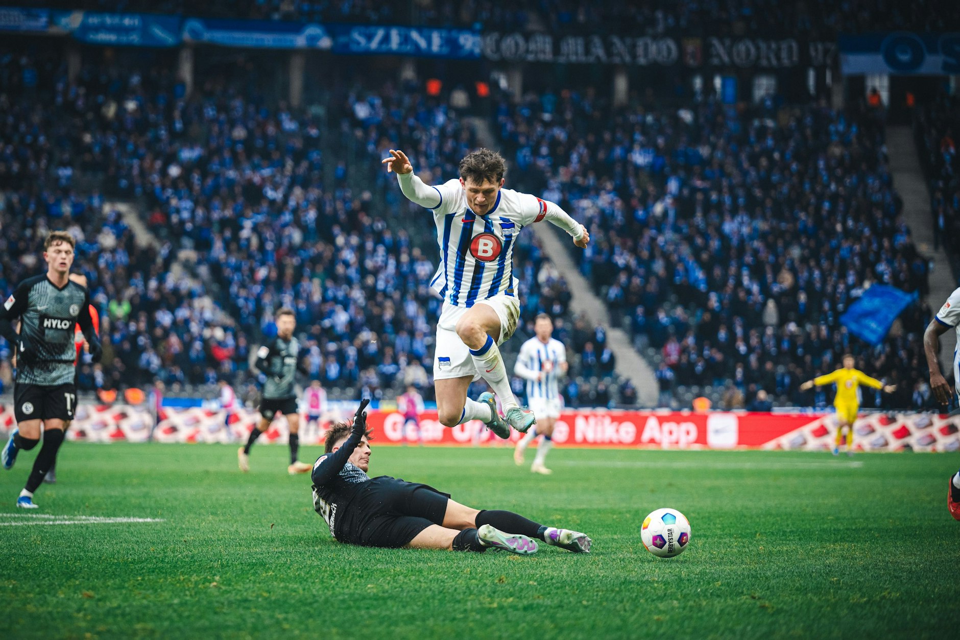 Überflieger Fabian Reese setzt zum nächsten Sprung in der Tabelle an. Mit einem Heimsieg gegen Osnabrück überwintert Hertha BSC mit der Hoffnung auf den sofortigen Wiederaufstieg.