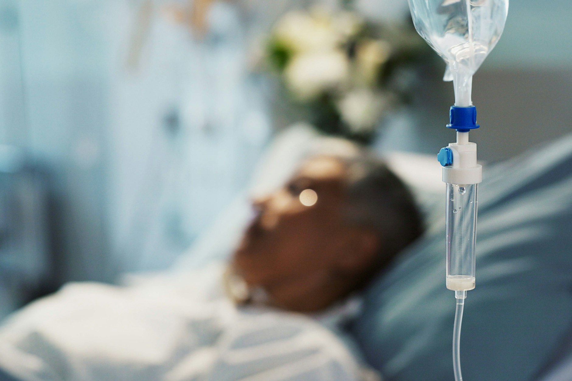 Hat er seinen Job nicht richtig gemacht? Die Staatsanwaltschaft von Berlin hat jetzt einen Narkosearzt wegen des Todes seiner Patientin angeklagt.